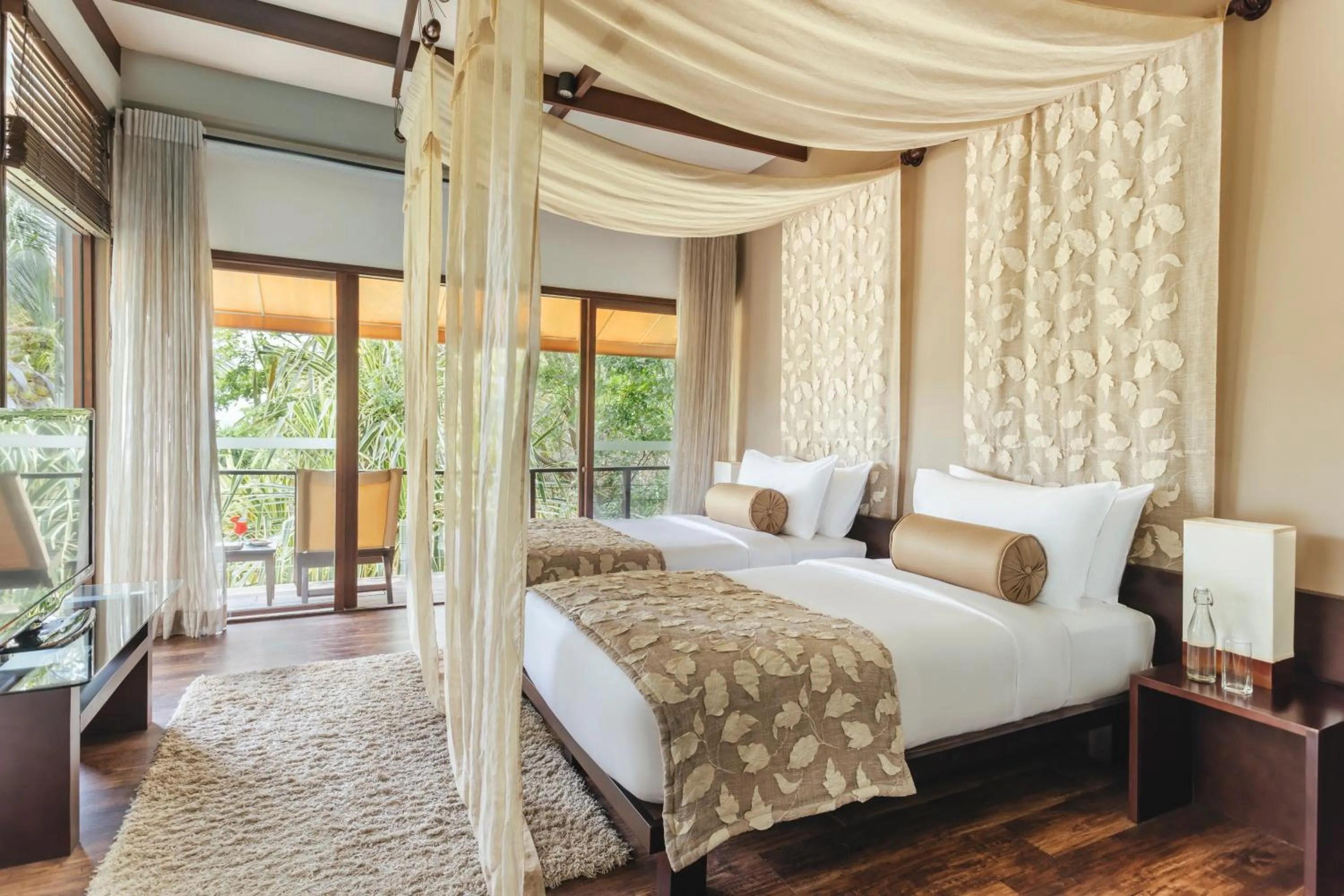 Bedroom, Bed in Uga Bay - Pasikuda