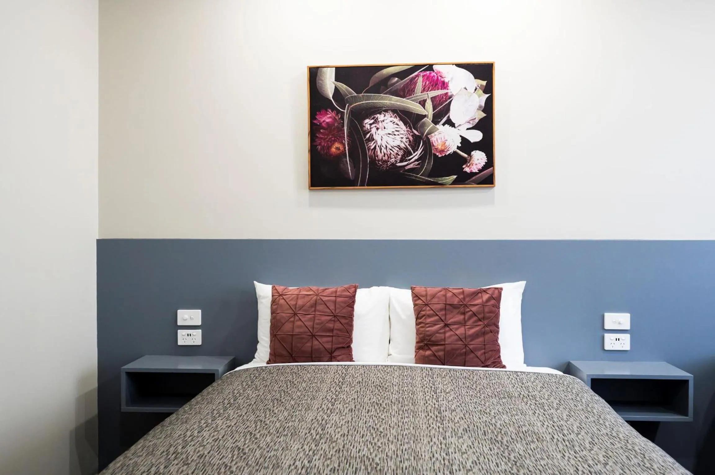 Bed in Central Deborah Motel