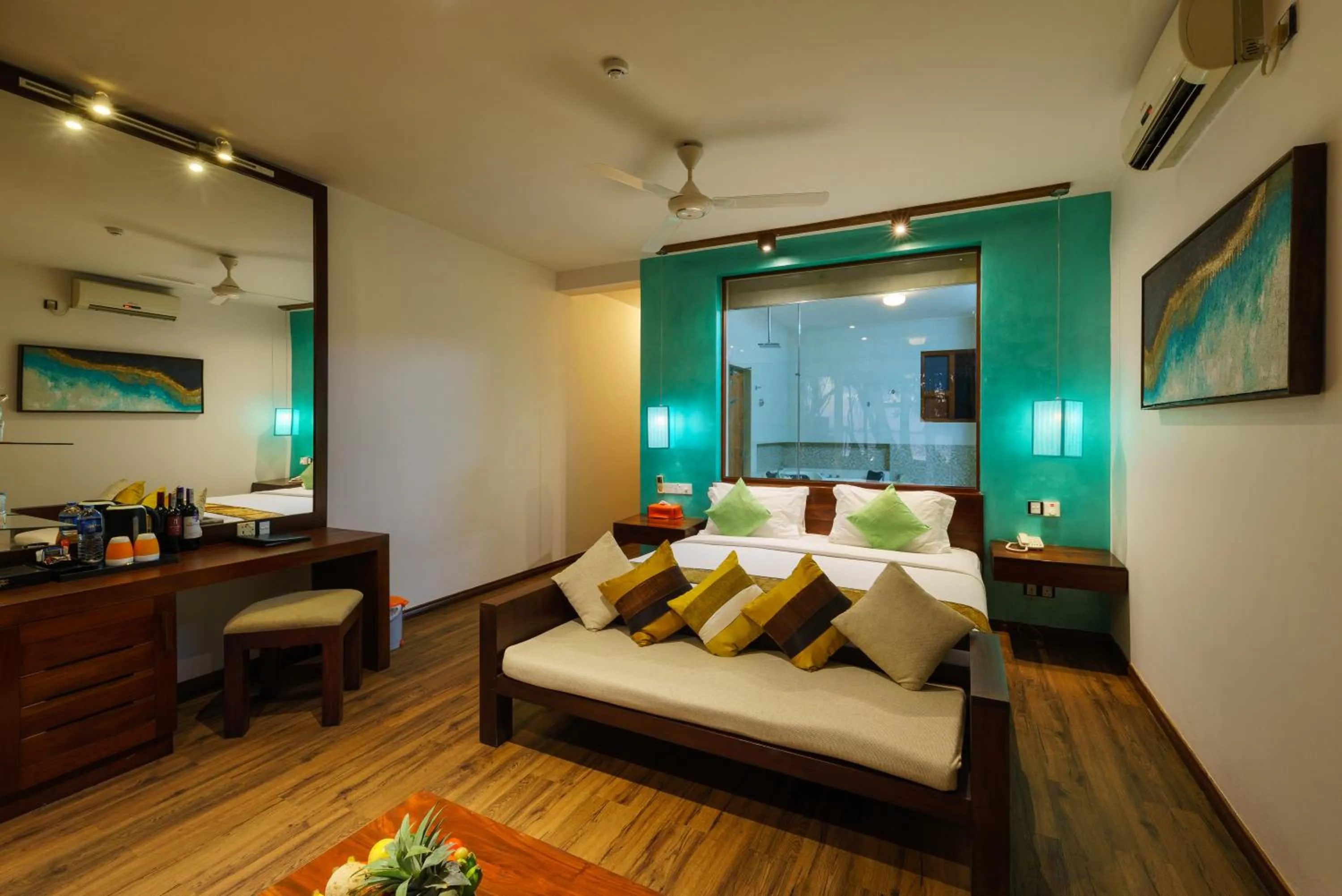 Bedroom, Bed in Cocobay Unawatuna