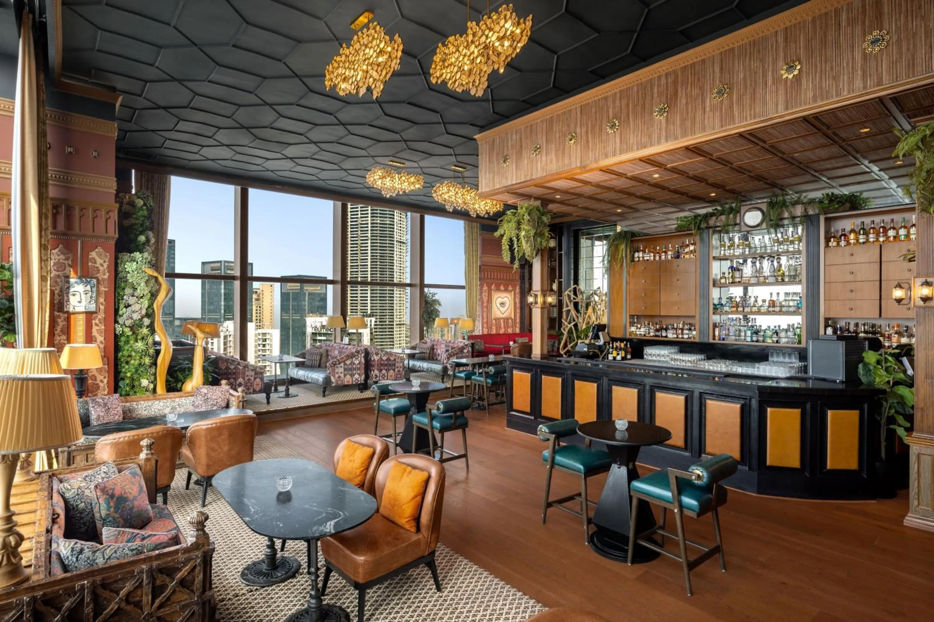 Lounge or bar in The St. Regis Mumbai