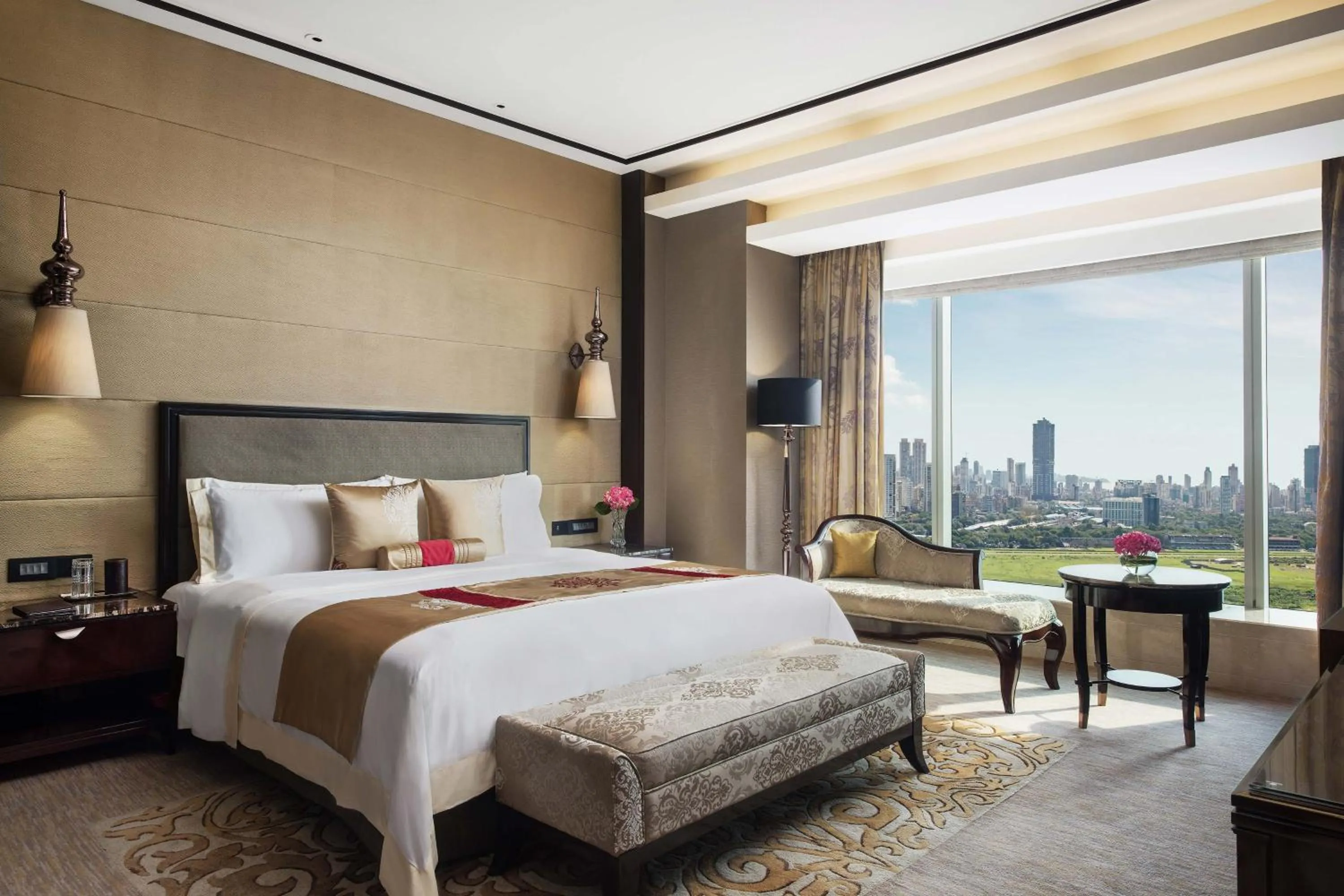 Photo of the whole room, Bed in The St. Regis Mumbai