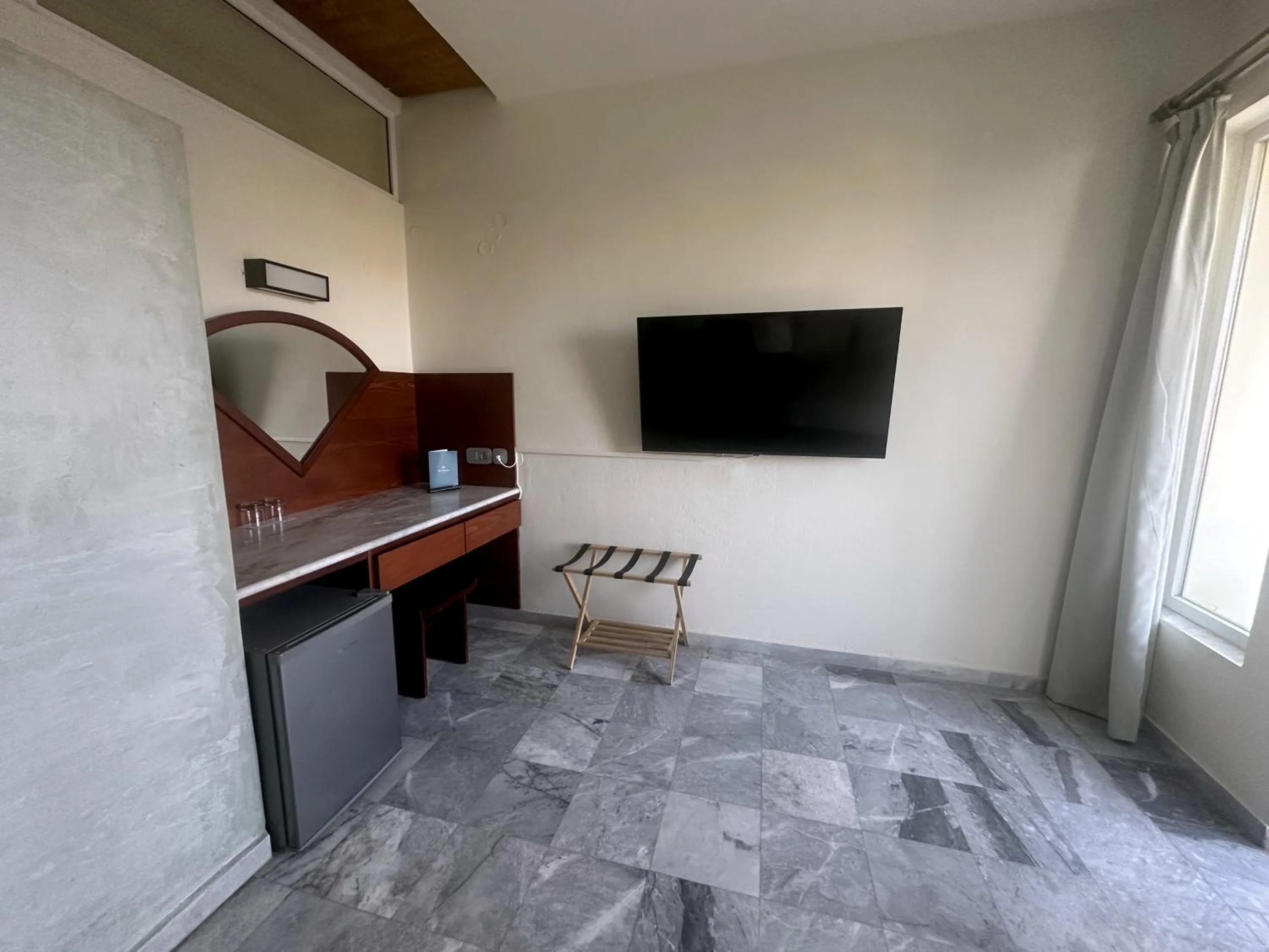 TV and multimedia in Rodon Hotel