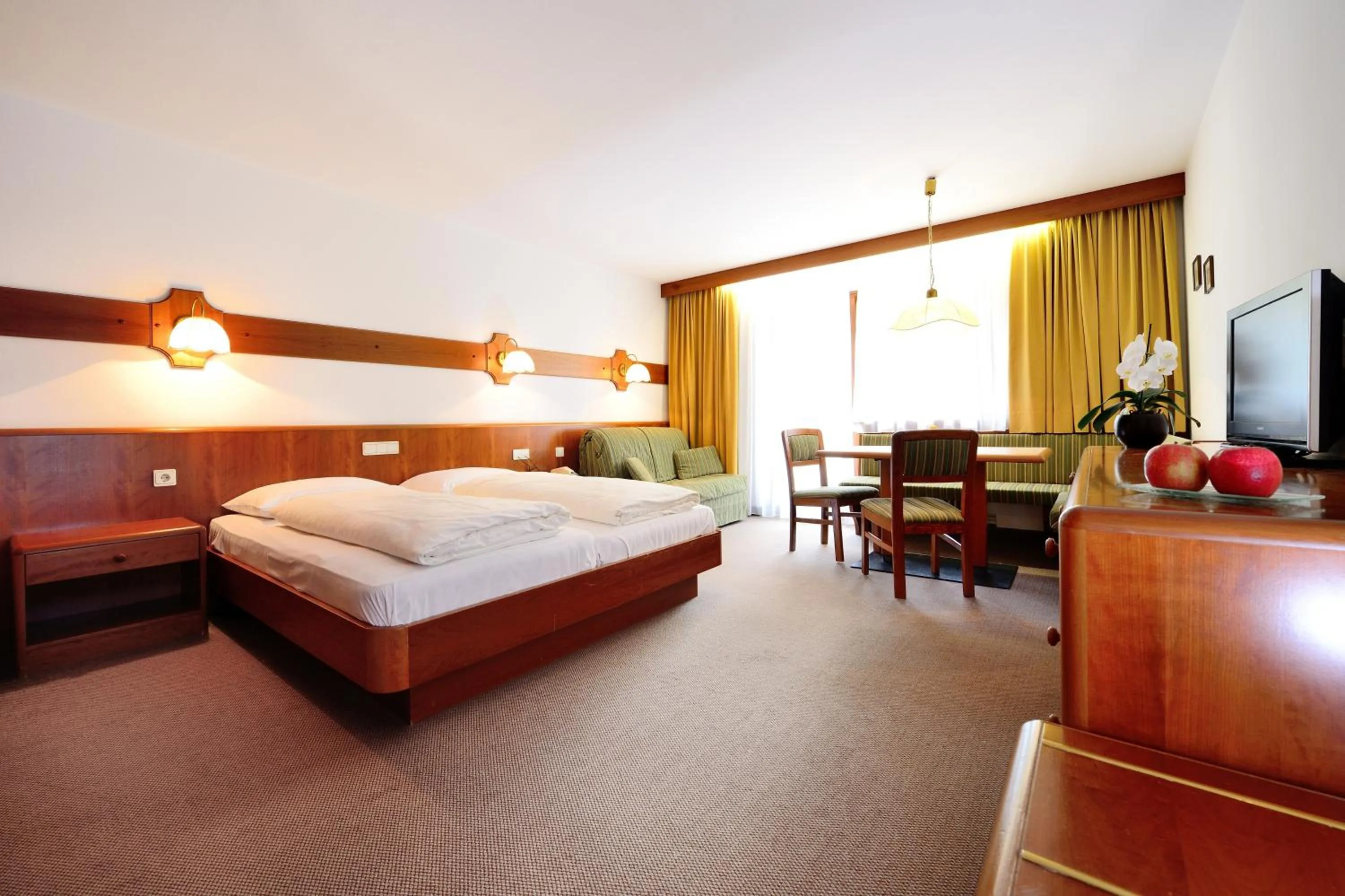 Living room, Bed in Residence Bacher