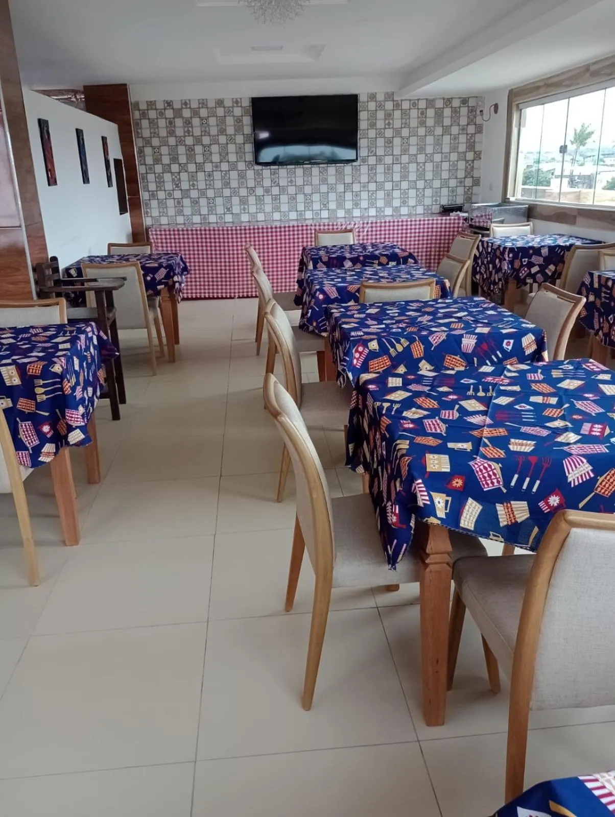 Restaurant/places to eat in Suites Porto Frevo