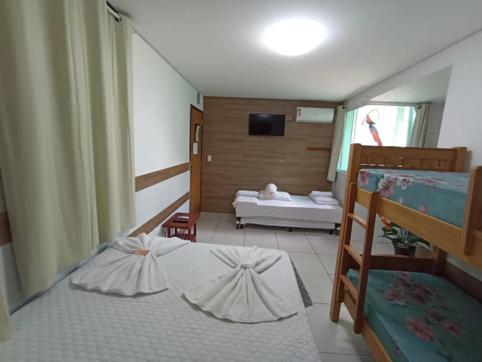 TV and multimedia, Bed in Suites Porto Frevo