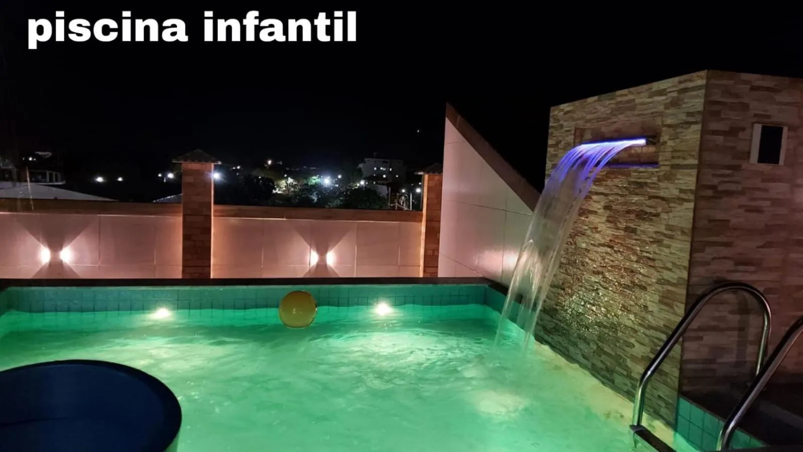 Pool view in Suites Porto Frevo