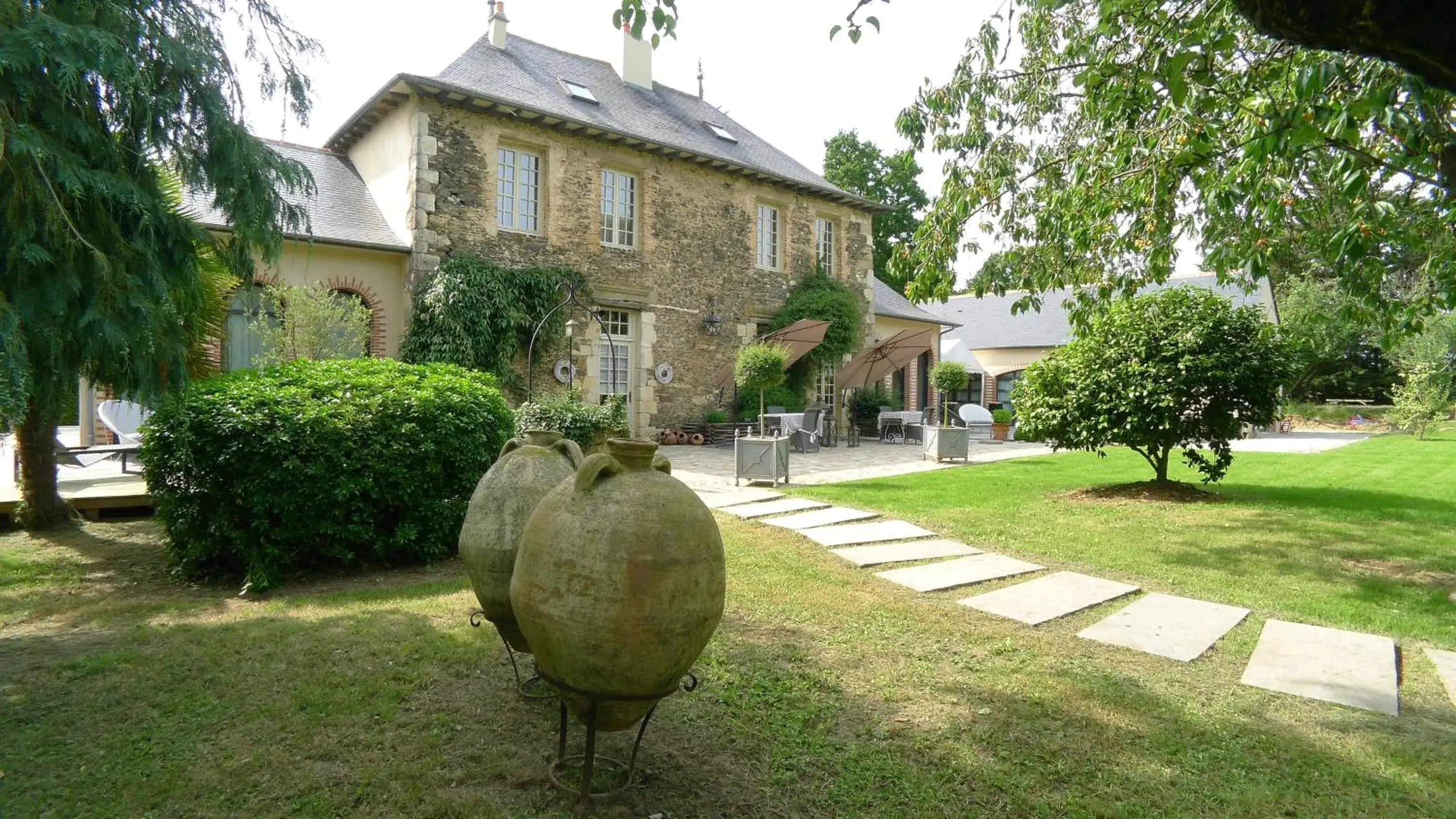 Les Demeures de Marie Les Demeures de Marie