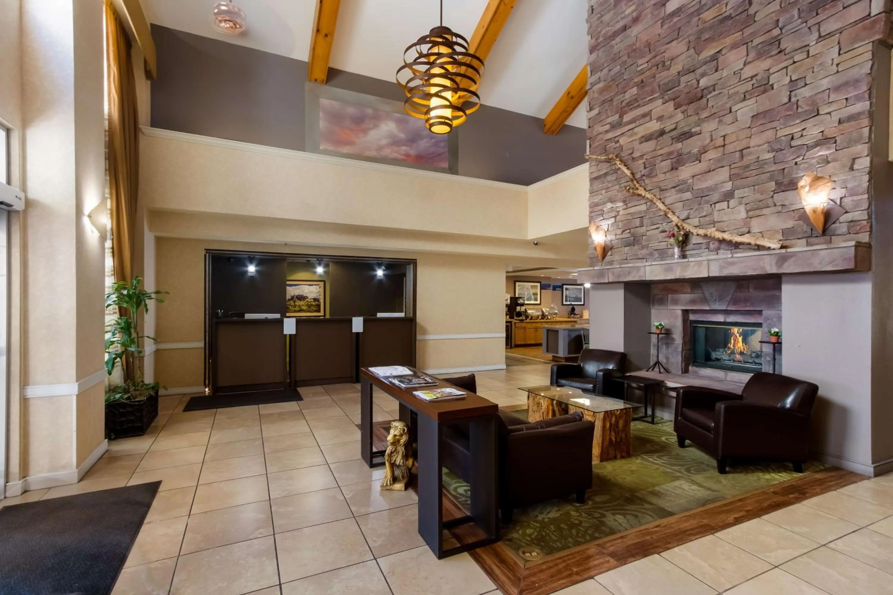 Lobby or reception in SureStay Plus Hotel by Best Western Tempe University