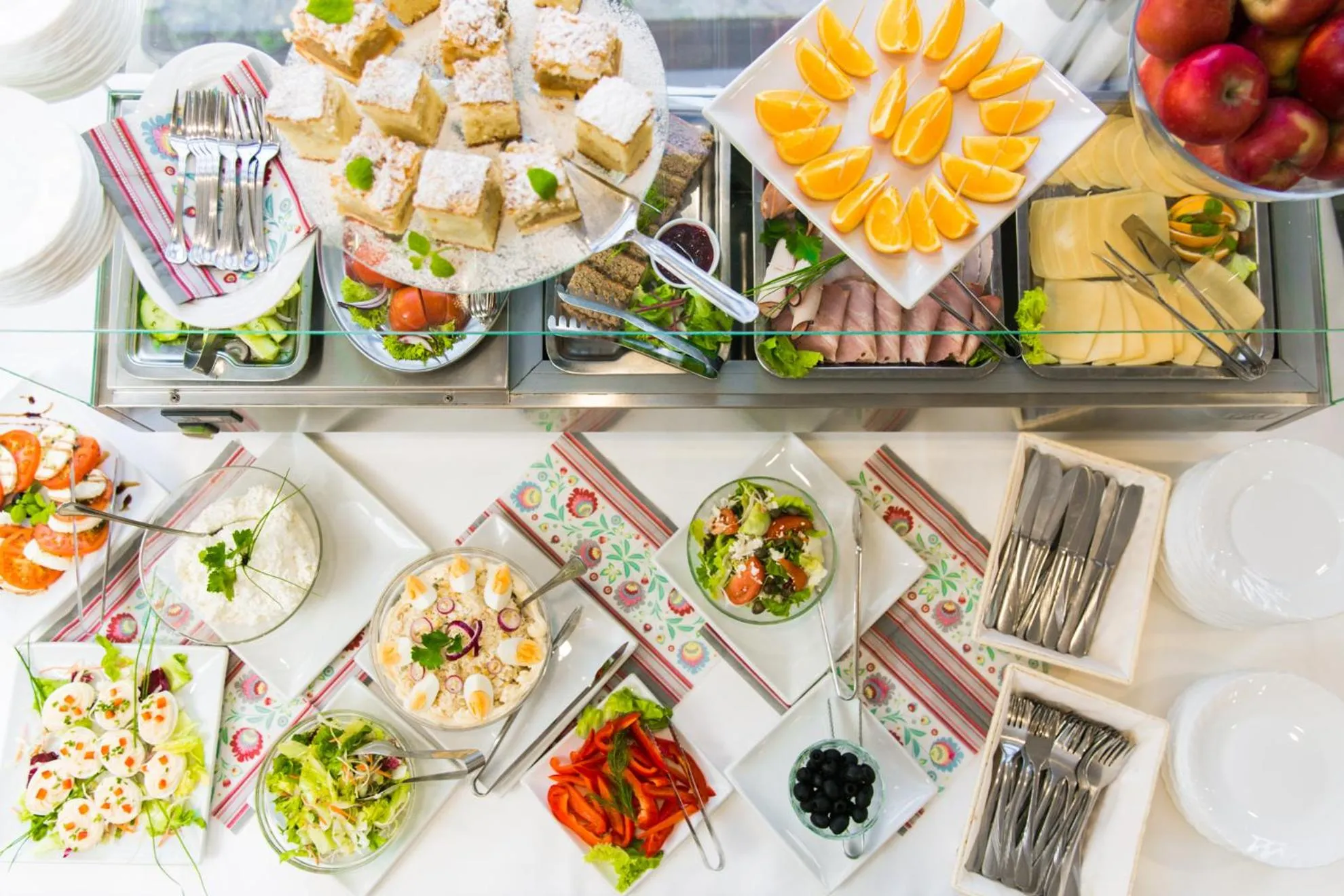 Buffet breakfast in Hotel Renesans