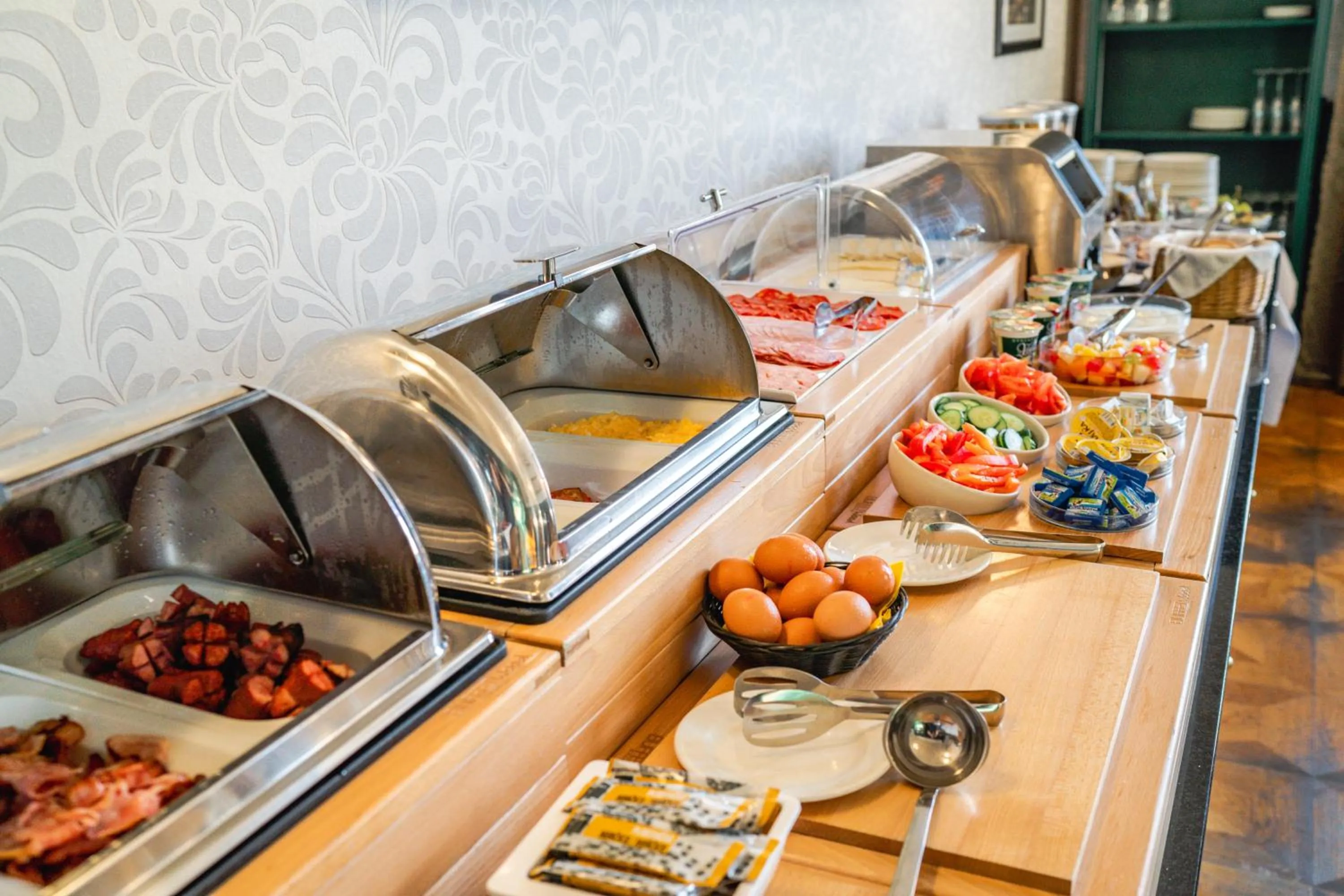 Restaurant/places to eat in Hotel Větruše