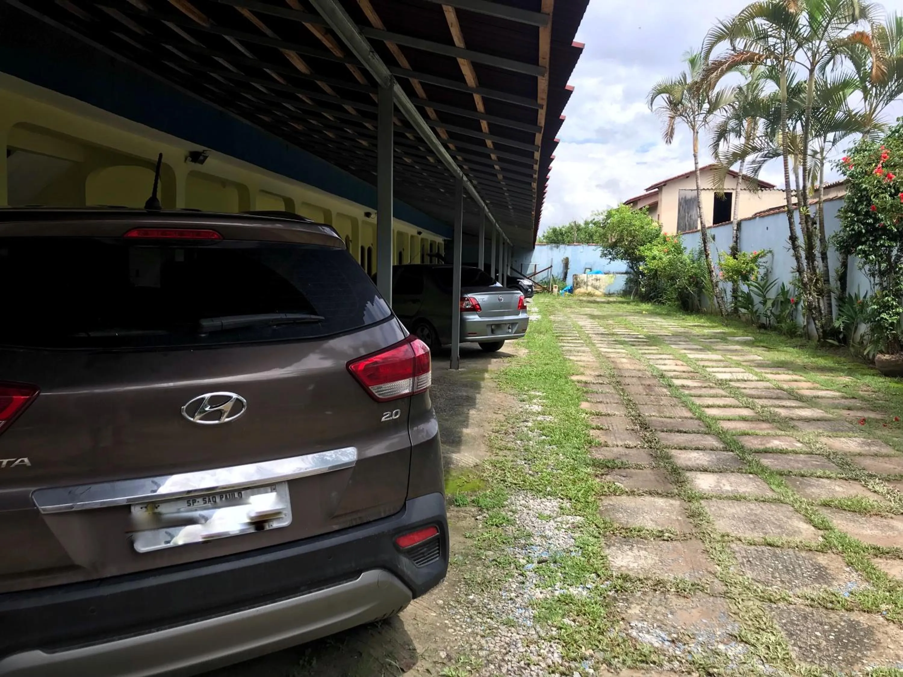 Parking in Pousada Boramar