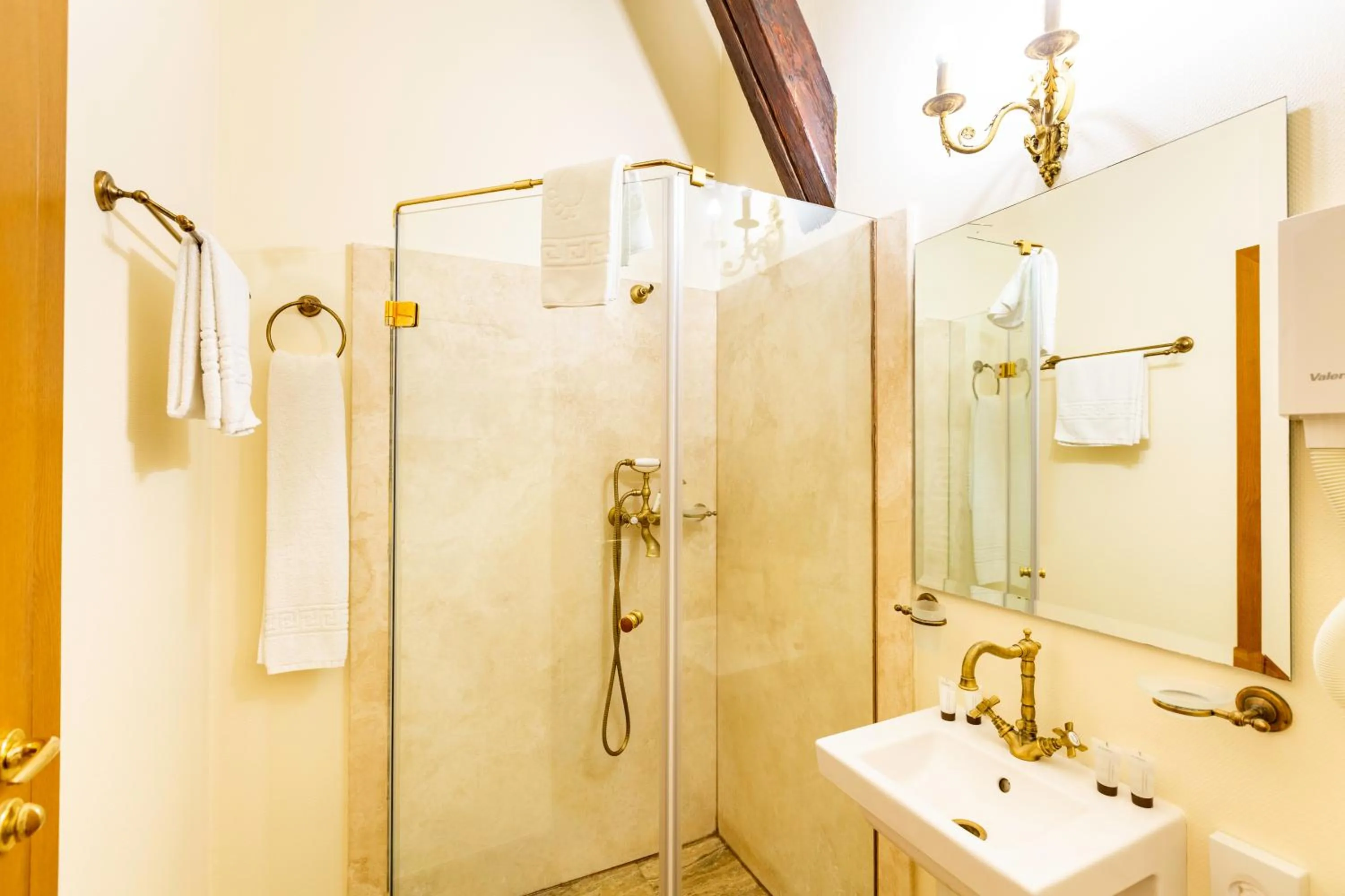 Shower in Hotel Am Ring