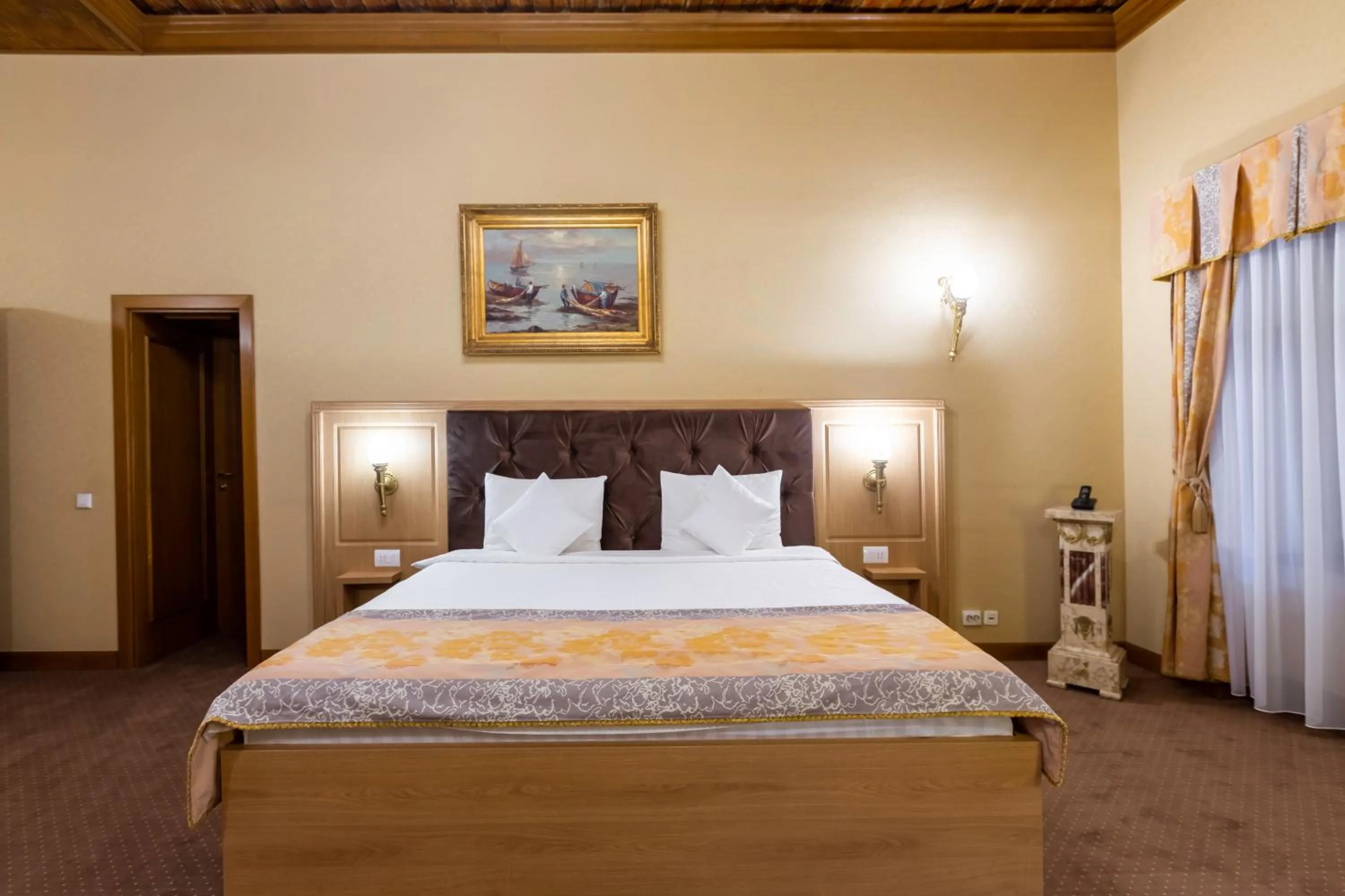 Bed in Hotel Am Ring