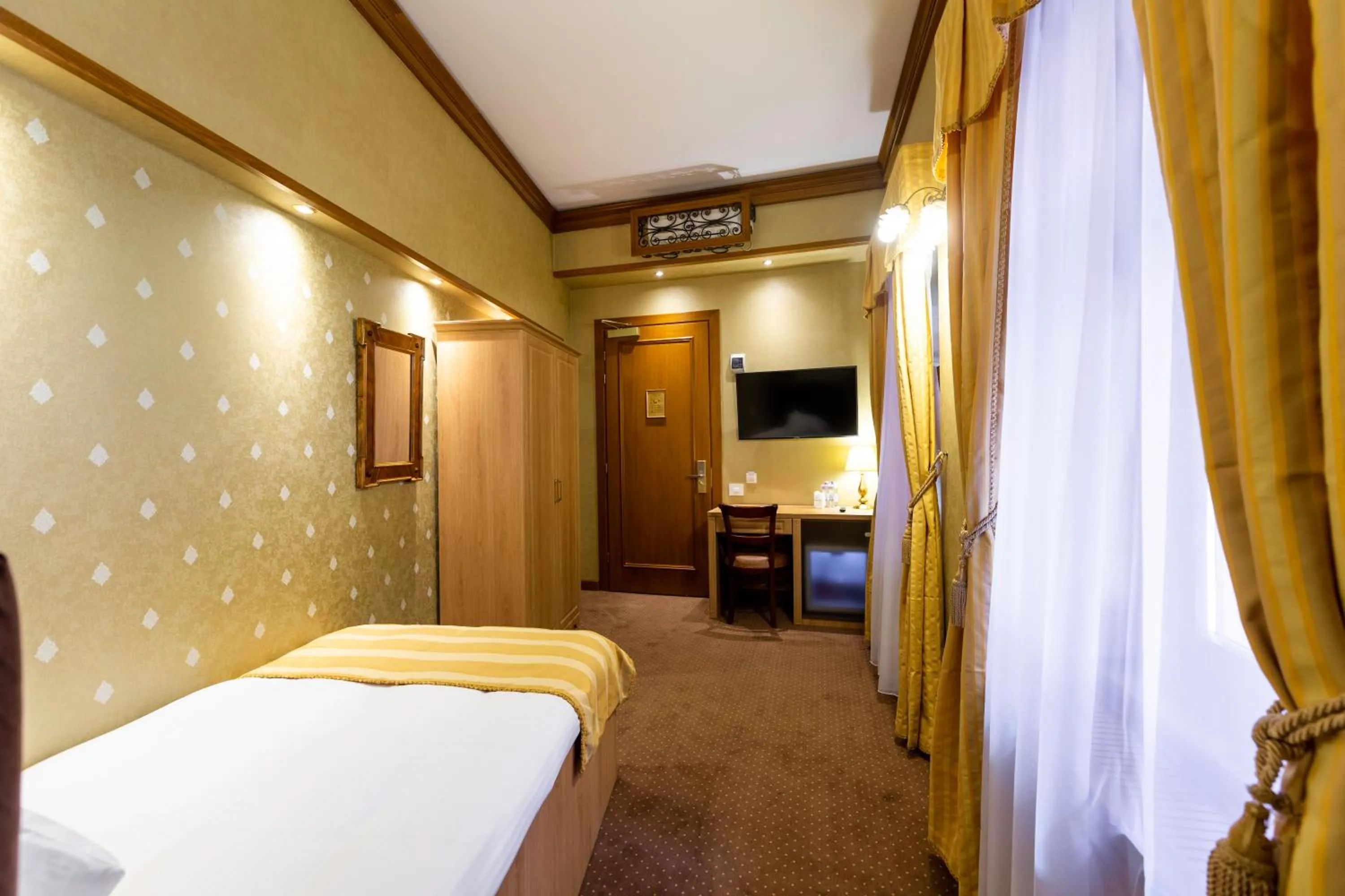 TV and multimedia, Bed in Hotel Am Ring