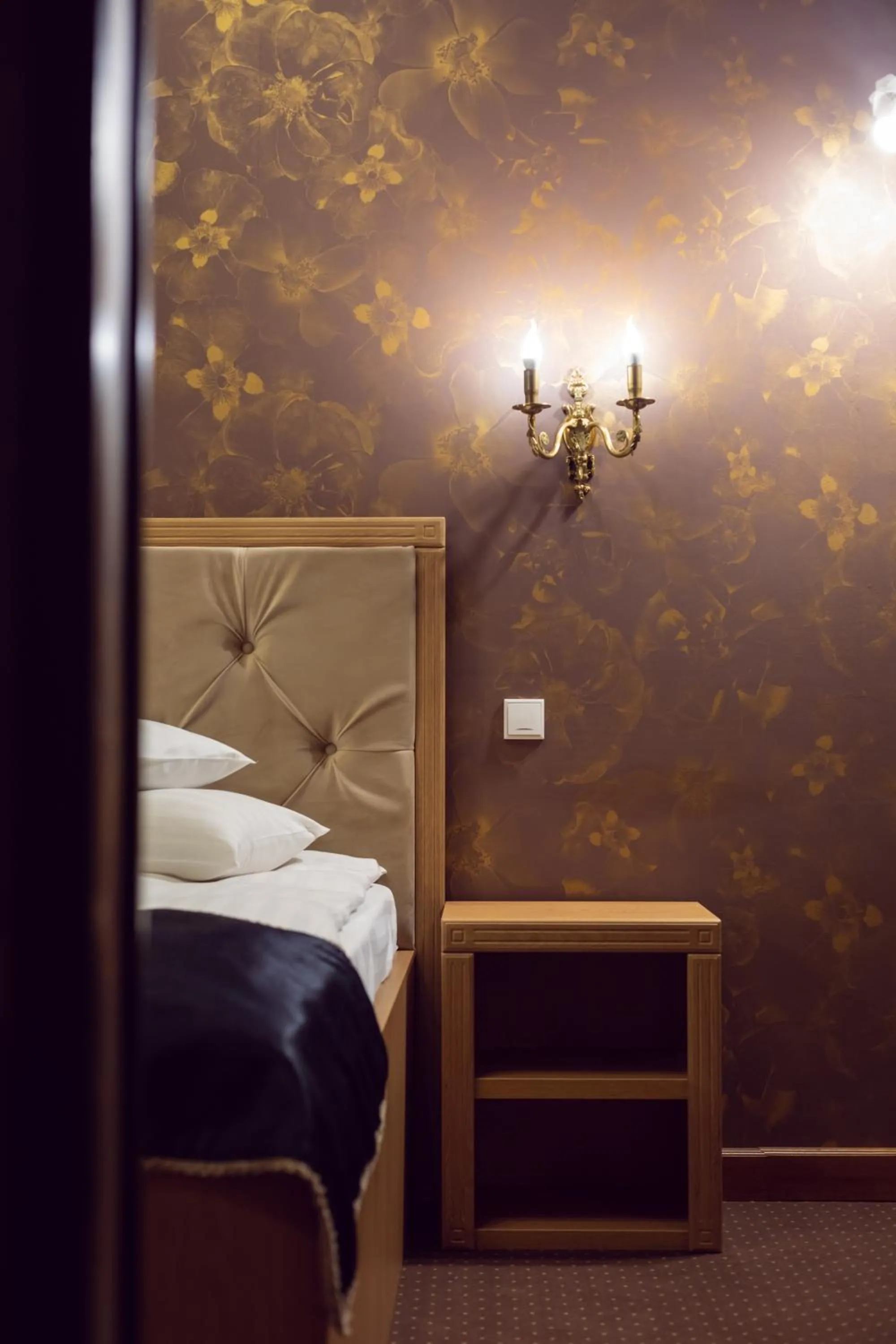 Bed in Hotel Am Ring