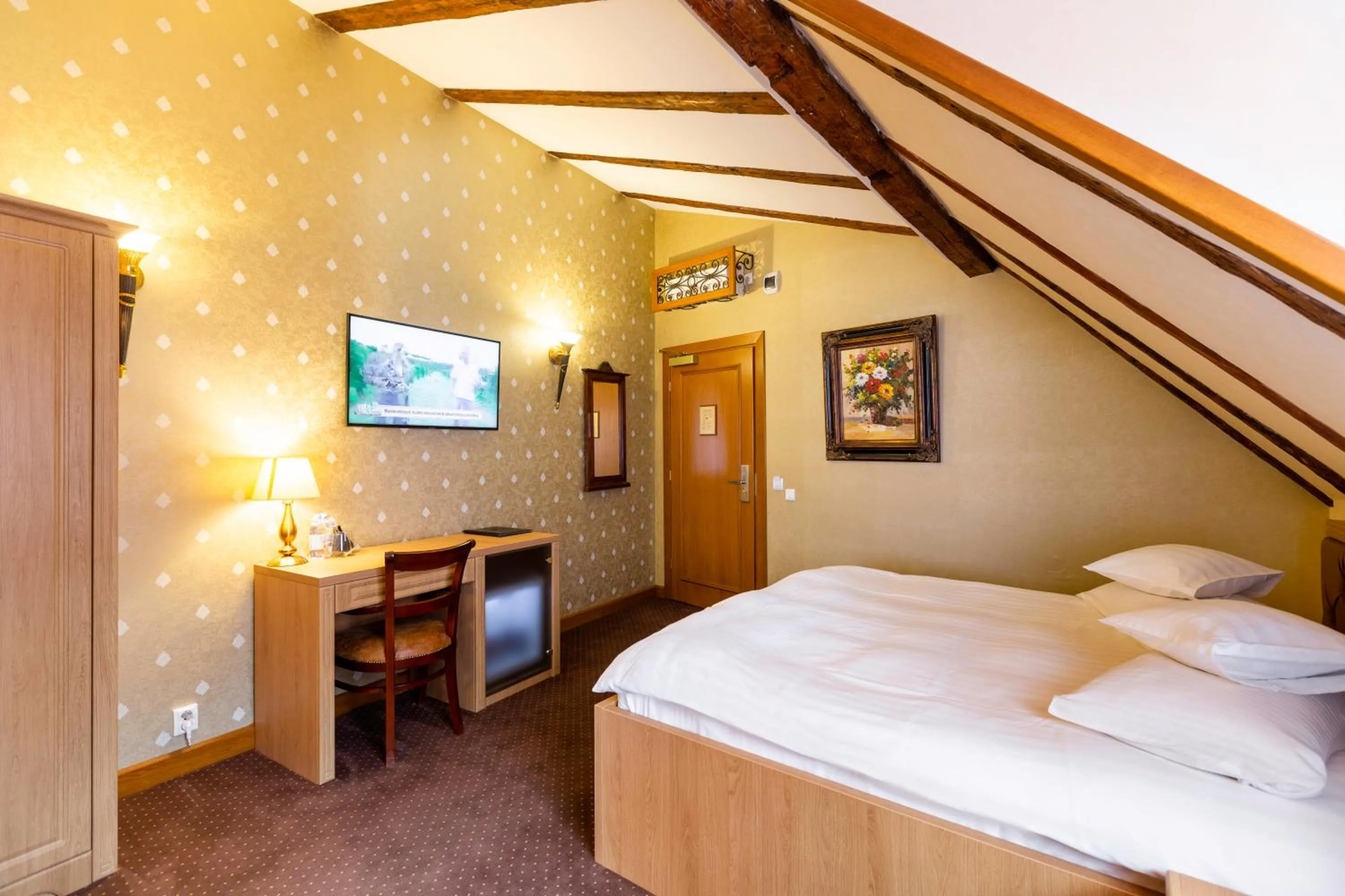 Bed in Hotel Am Ring