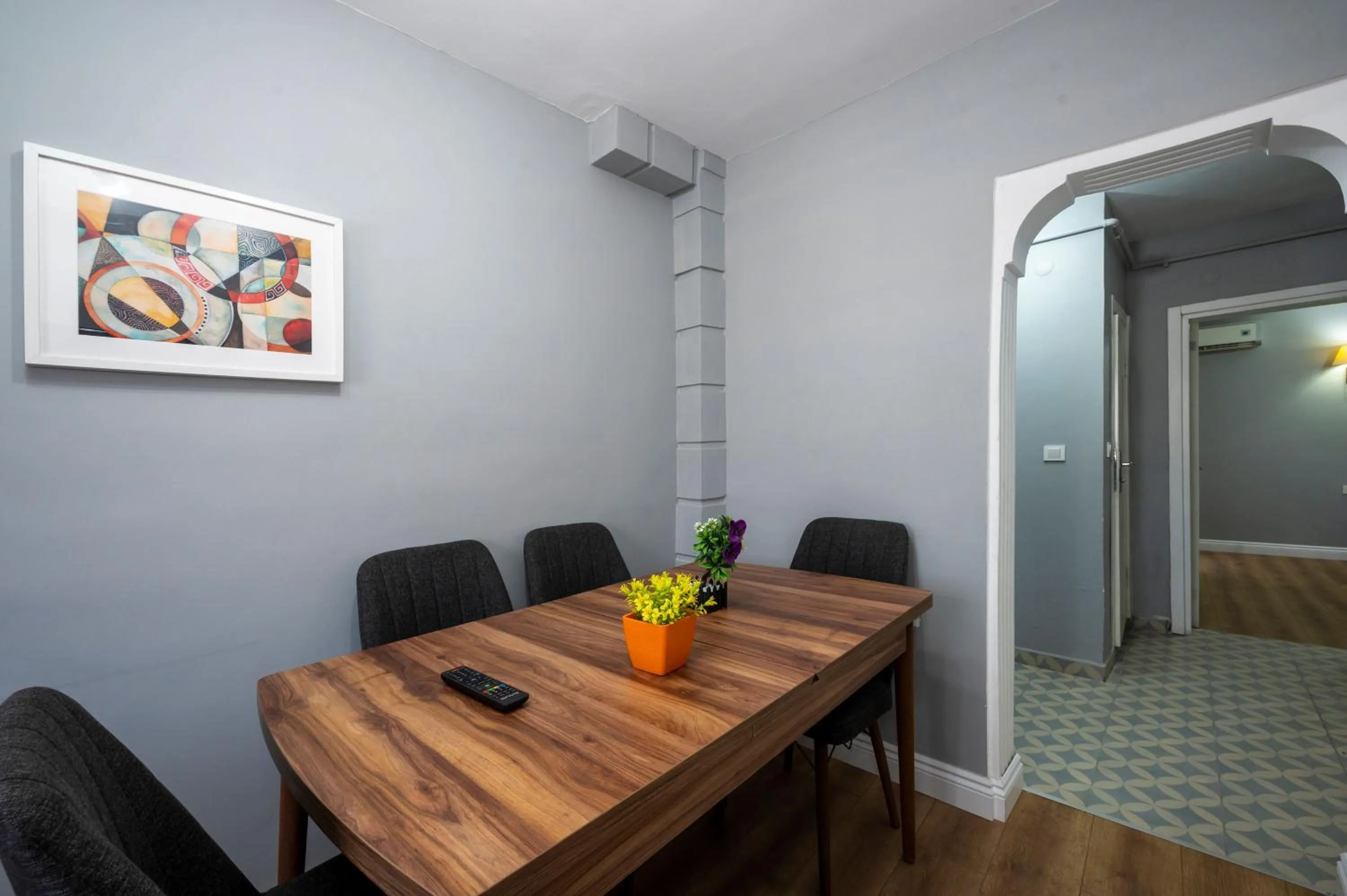 Dining area in Taxim Trend Suites