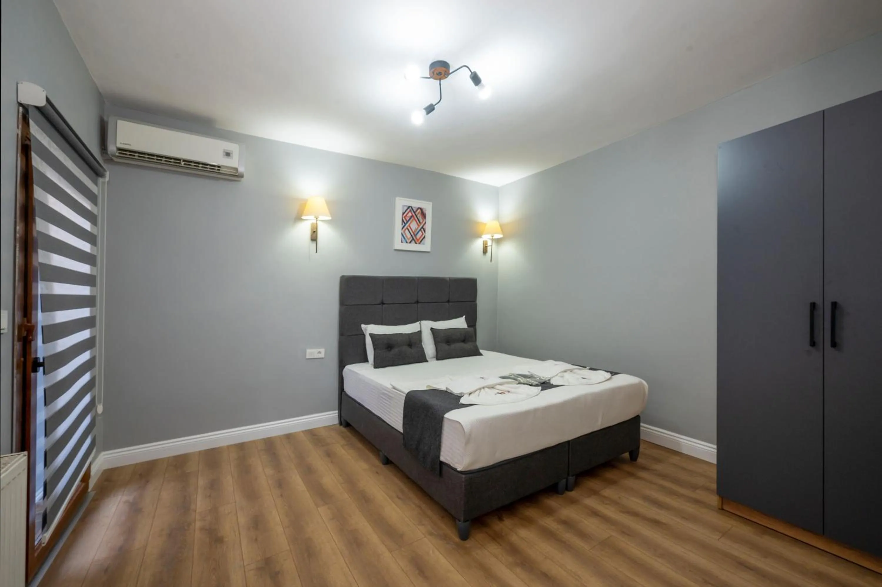 Bed in Taxim Trend Suites