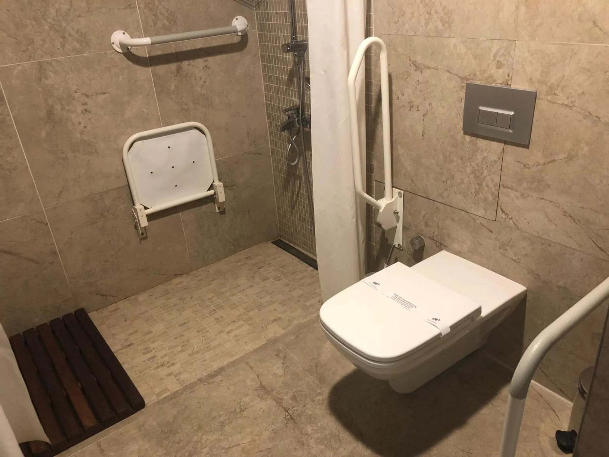 Facility for disabled guests in RYS Hotel