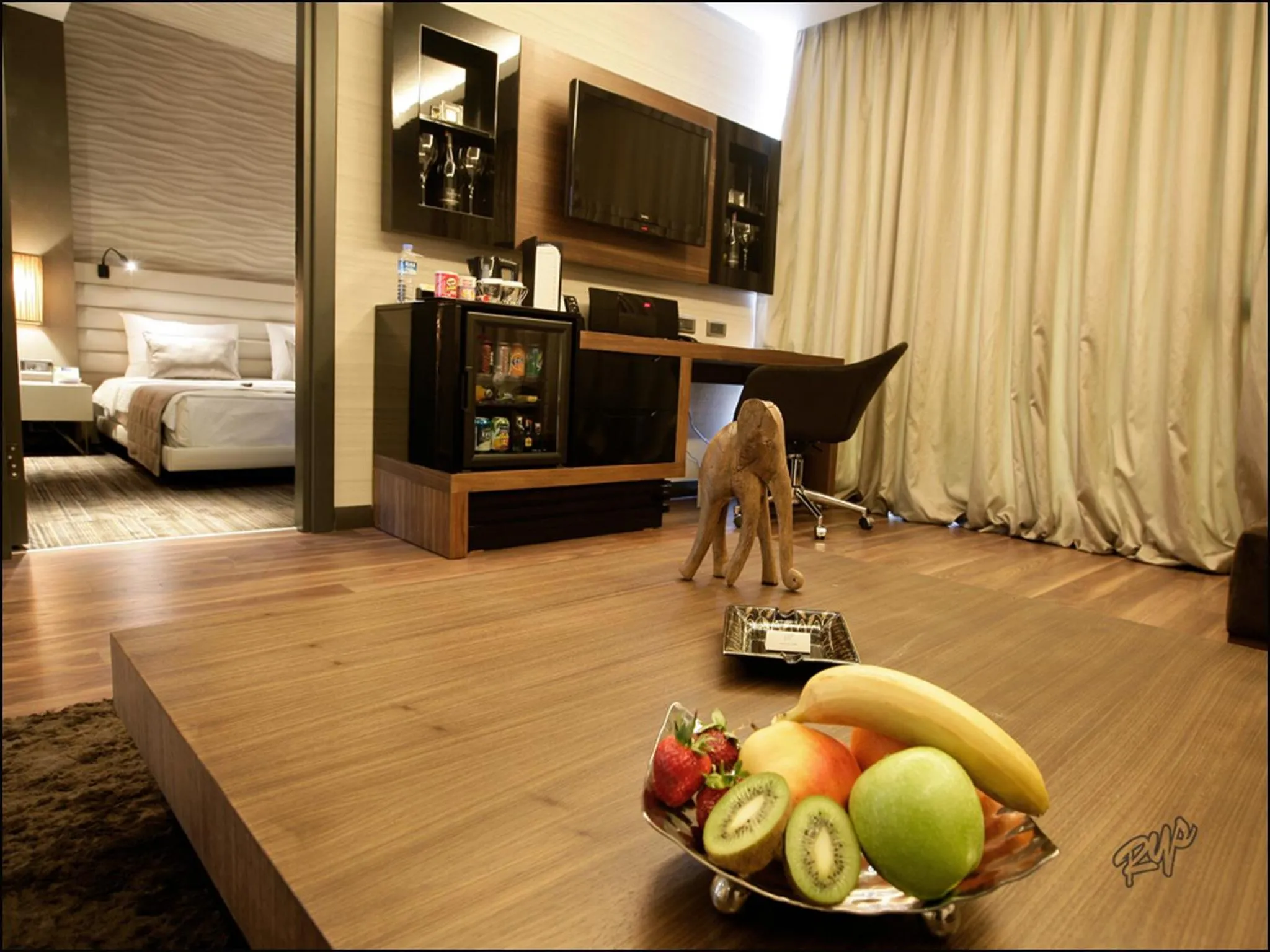 Living room in RYS Hotel