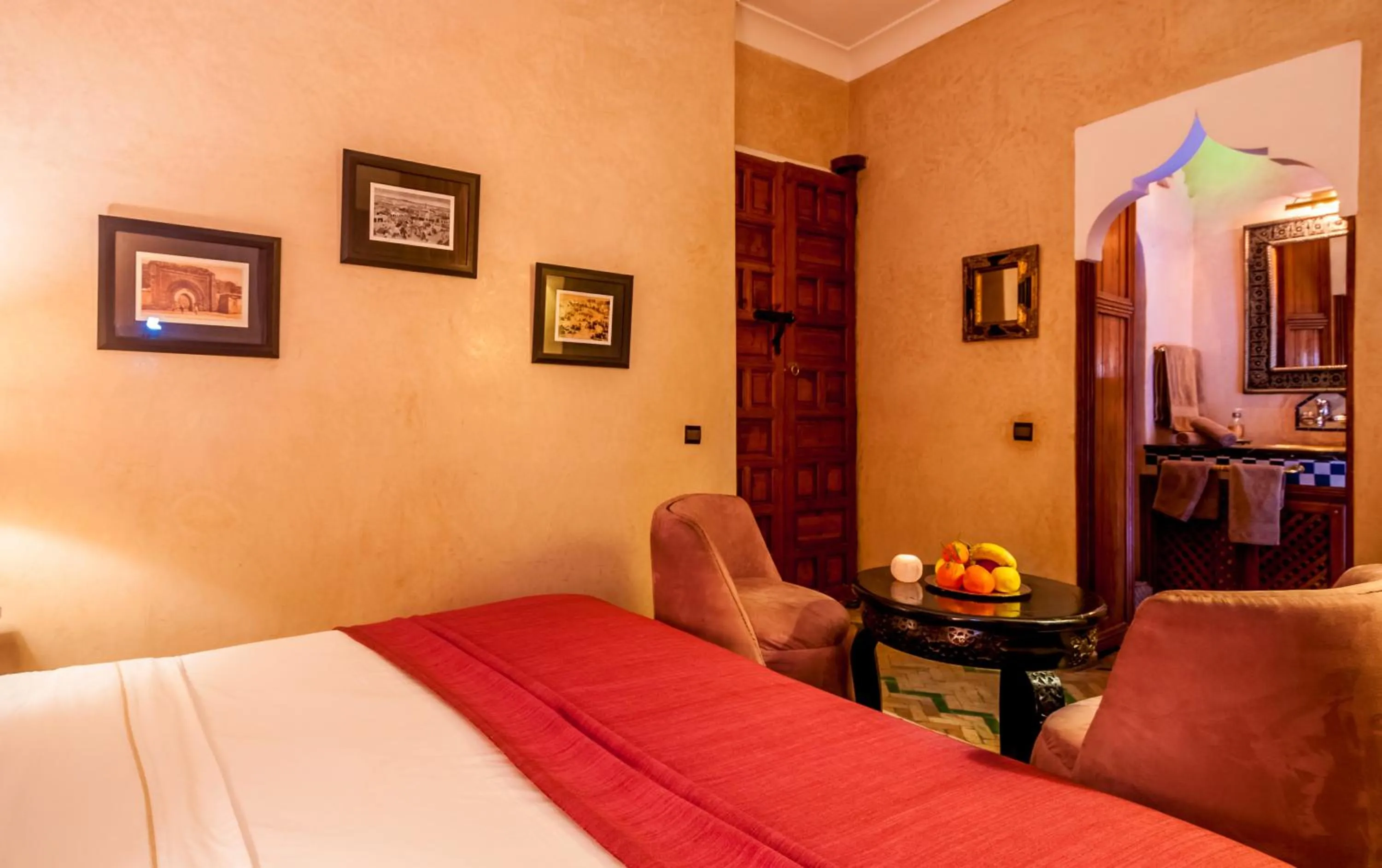 Photo of the whole room, Bed in Riad Eden