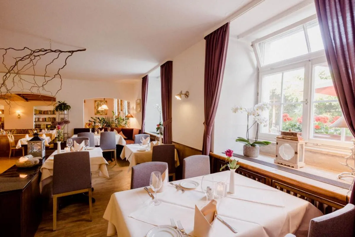 Restaurant/places to eat in Bodensee Hotel Sternen