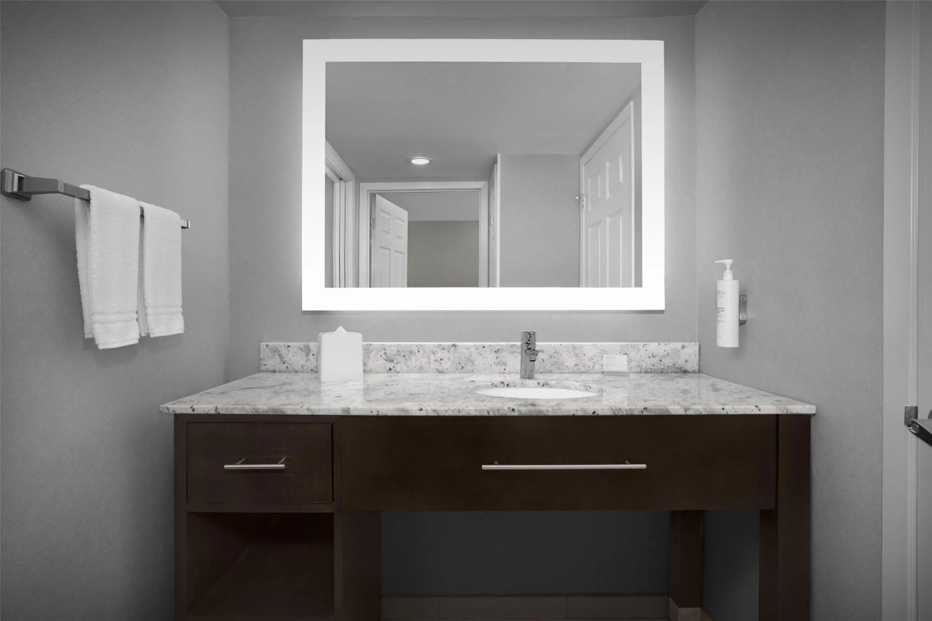 Bathroom in Homewood Suites by Hilton San Jose Airport-Silicon Valley