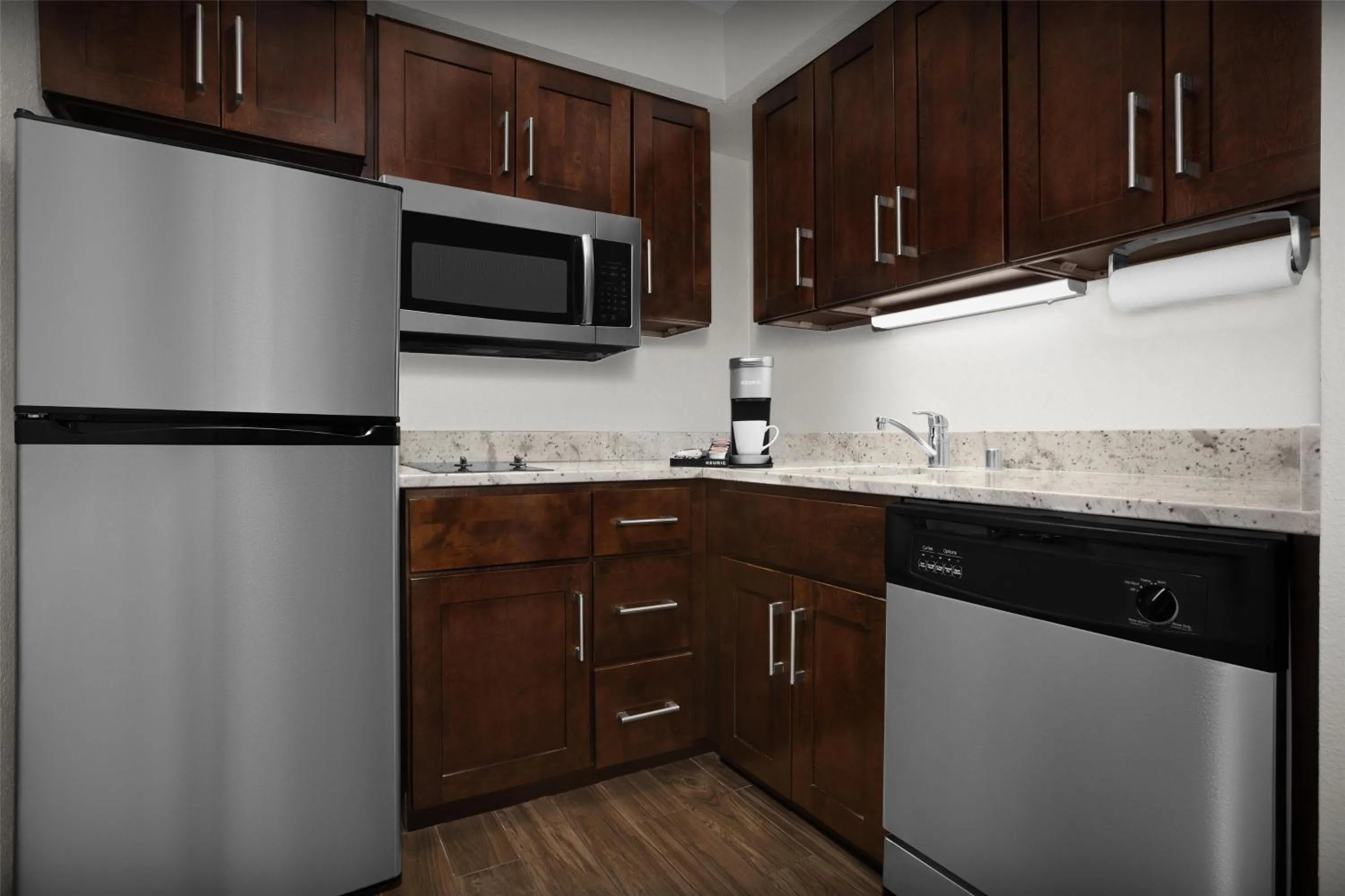 Kitchen or kitchenette in Homewood Suites by Hilton San Jose Airport-Silicon Valley