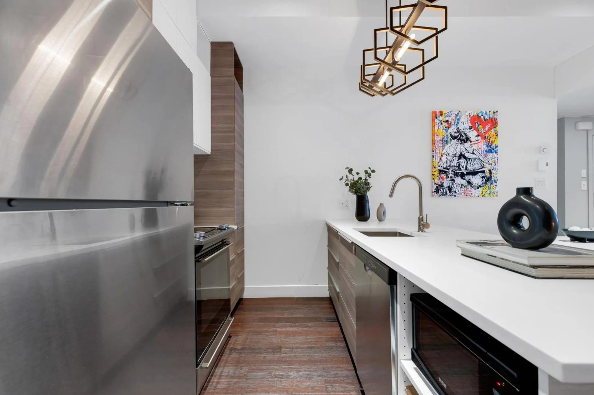 Kitchen or kitchenette in LiV MTL Soho