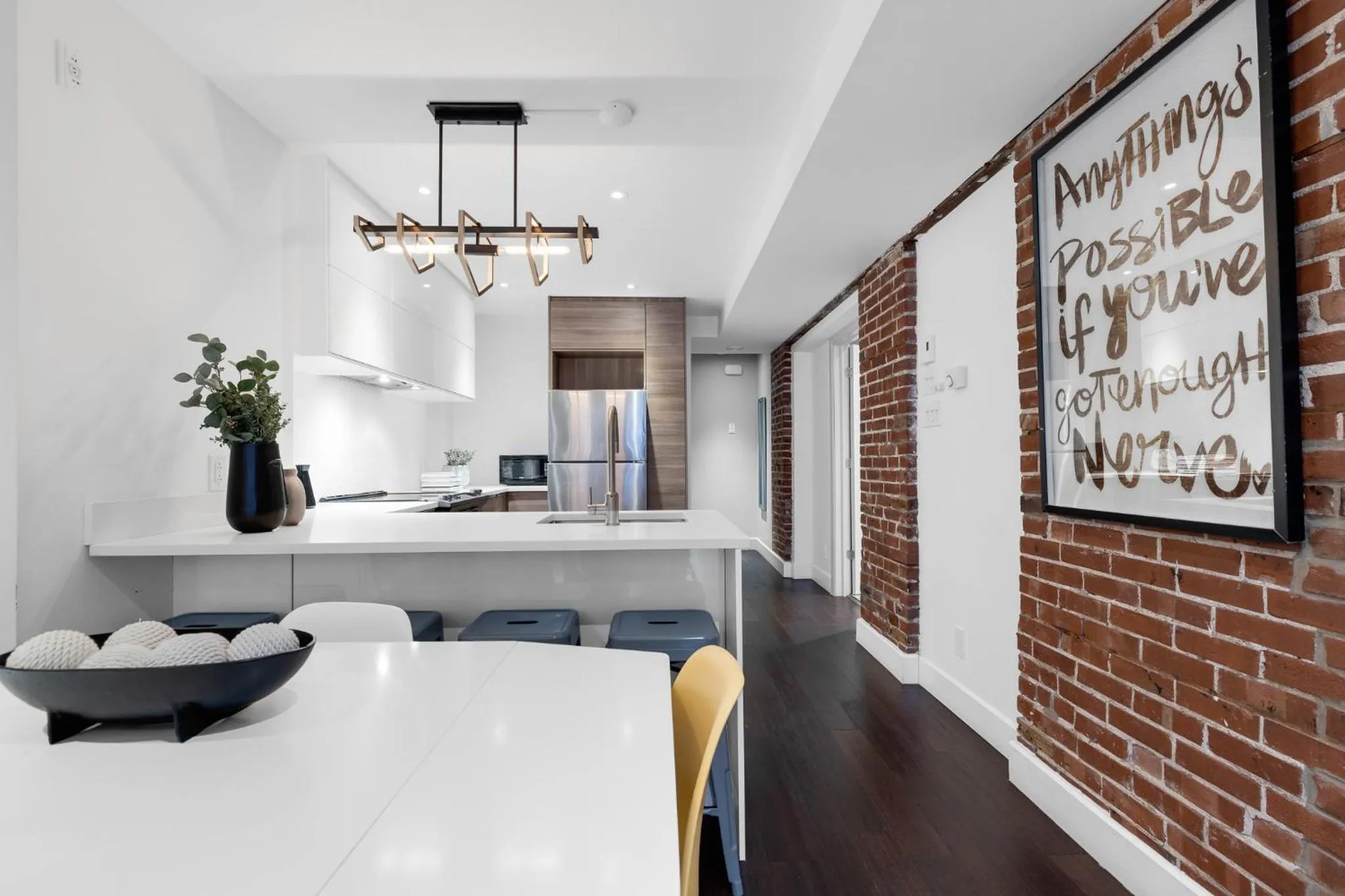 Kitchen or kitchenette in LiV MTL Soho