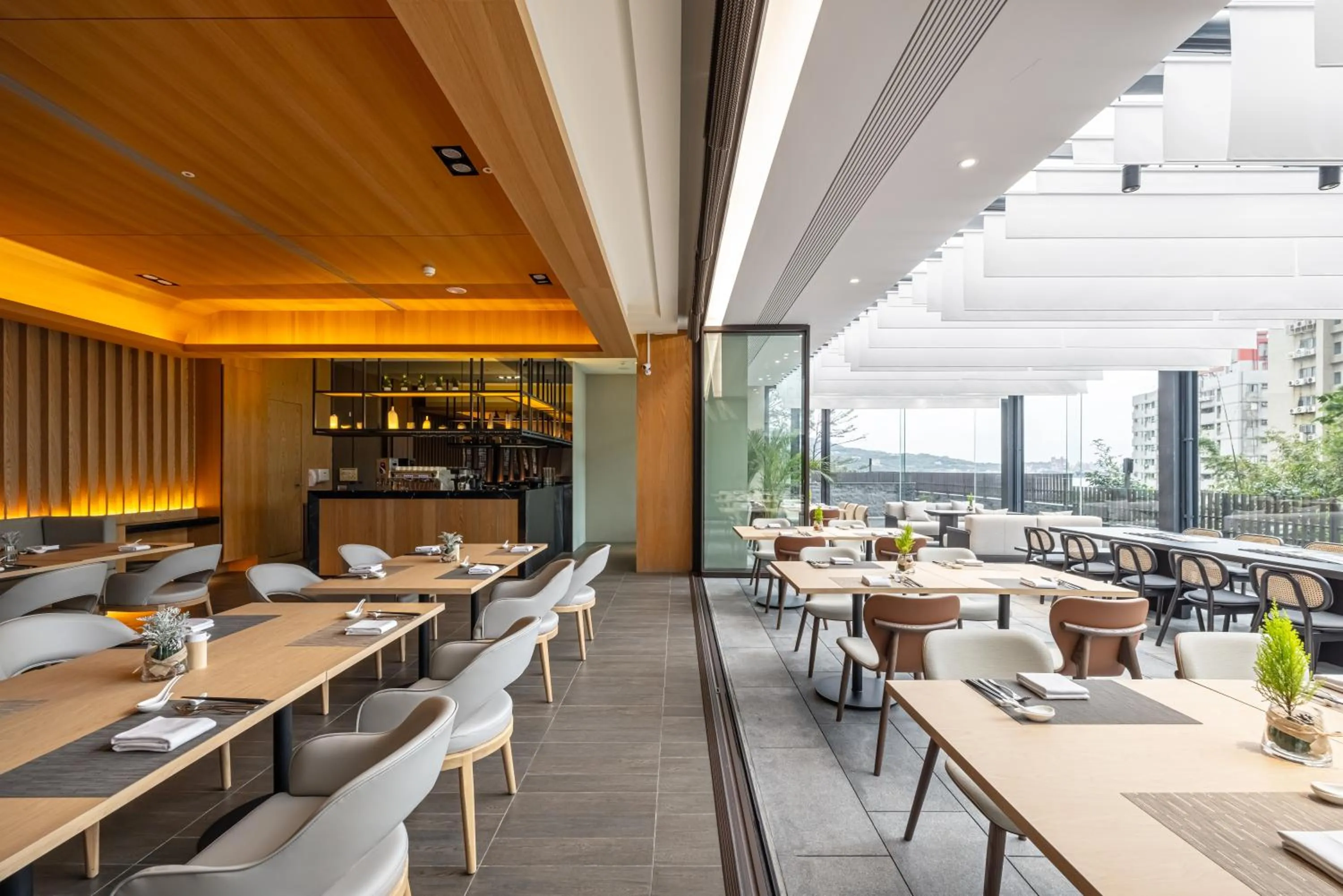 Restaurant/places to eat in Yun Estate Hotel