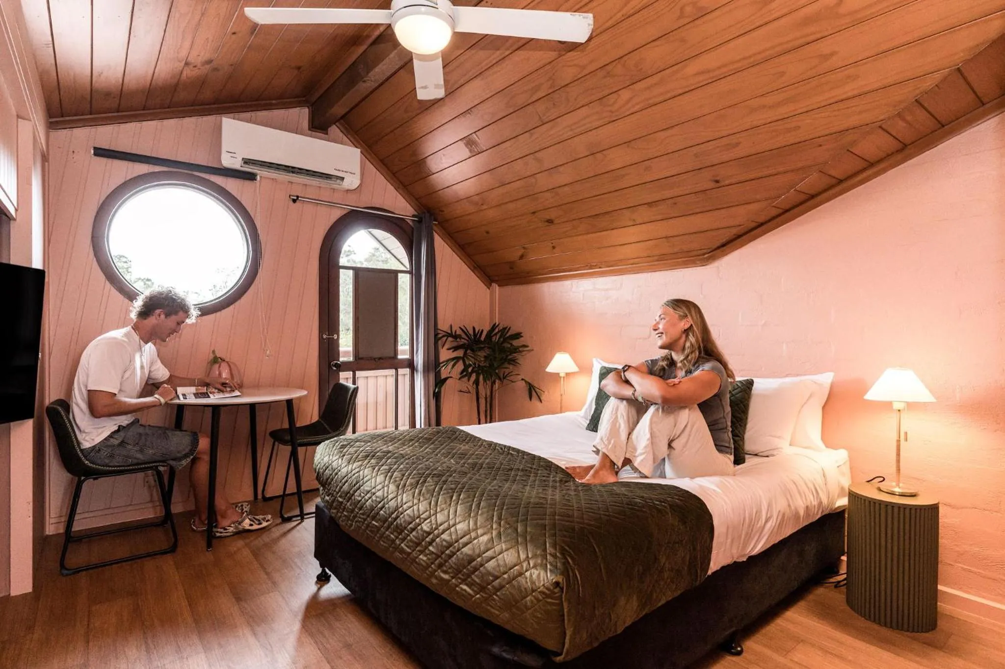 Bedroom, Bed in Aquarius Backpackers Resort