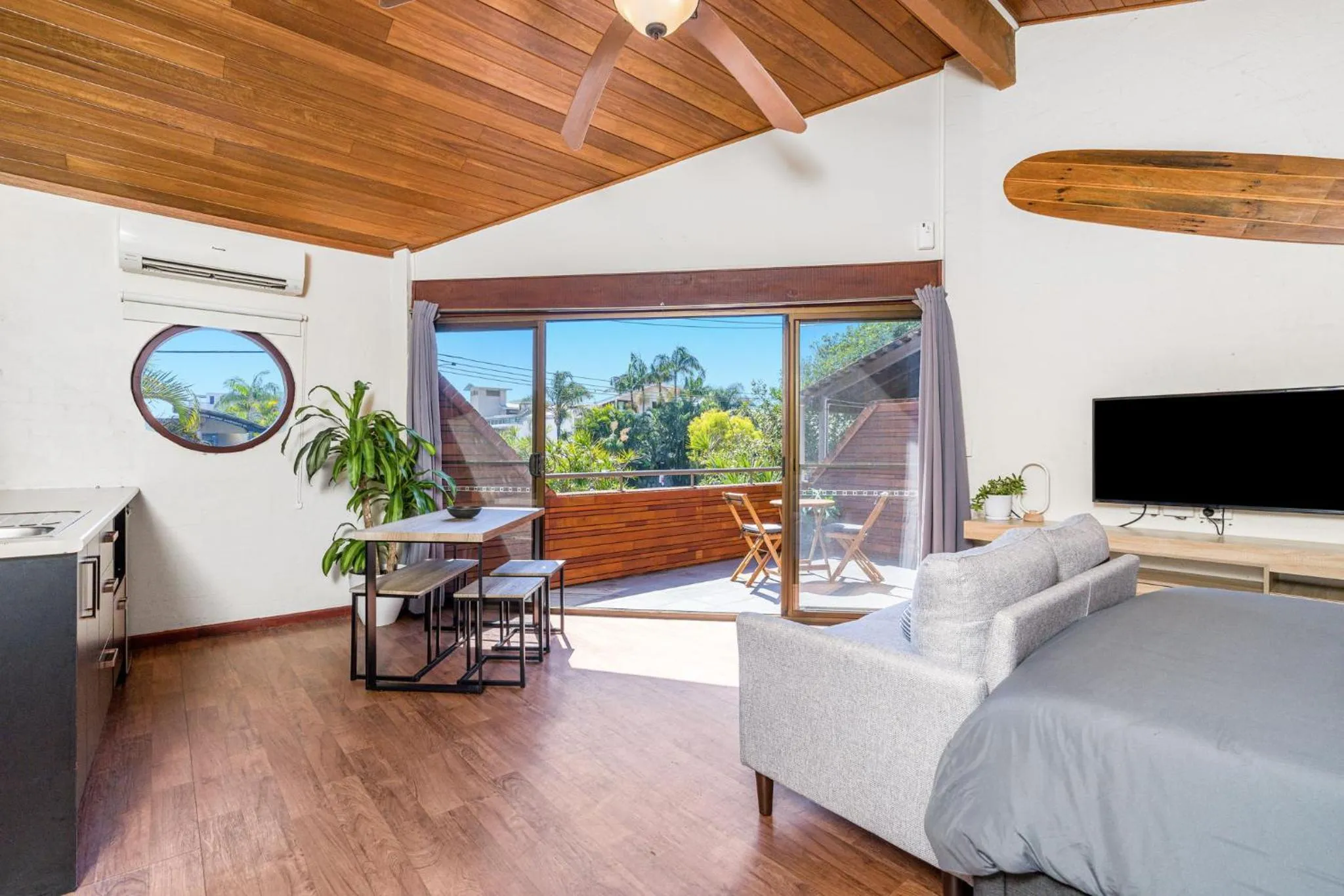 Bed in Aquarius Backpackers Resort