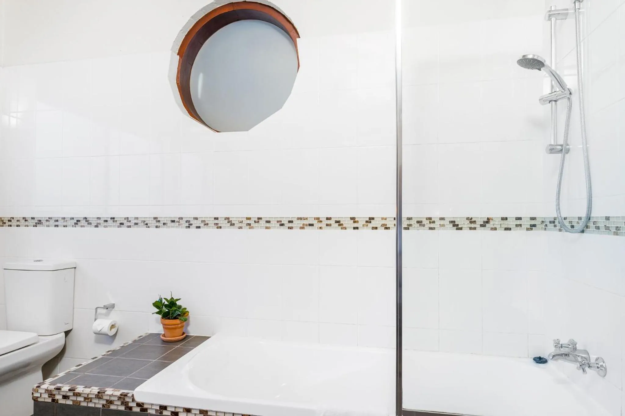 Bathroom in Aquarius Backpackers Resort