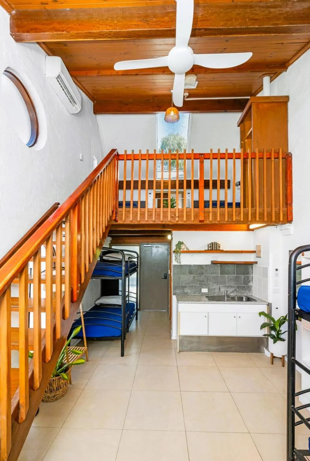 Photo of the whole room in Aquarius Backpackers Resort