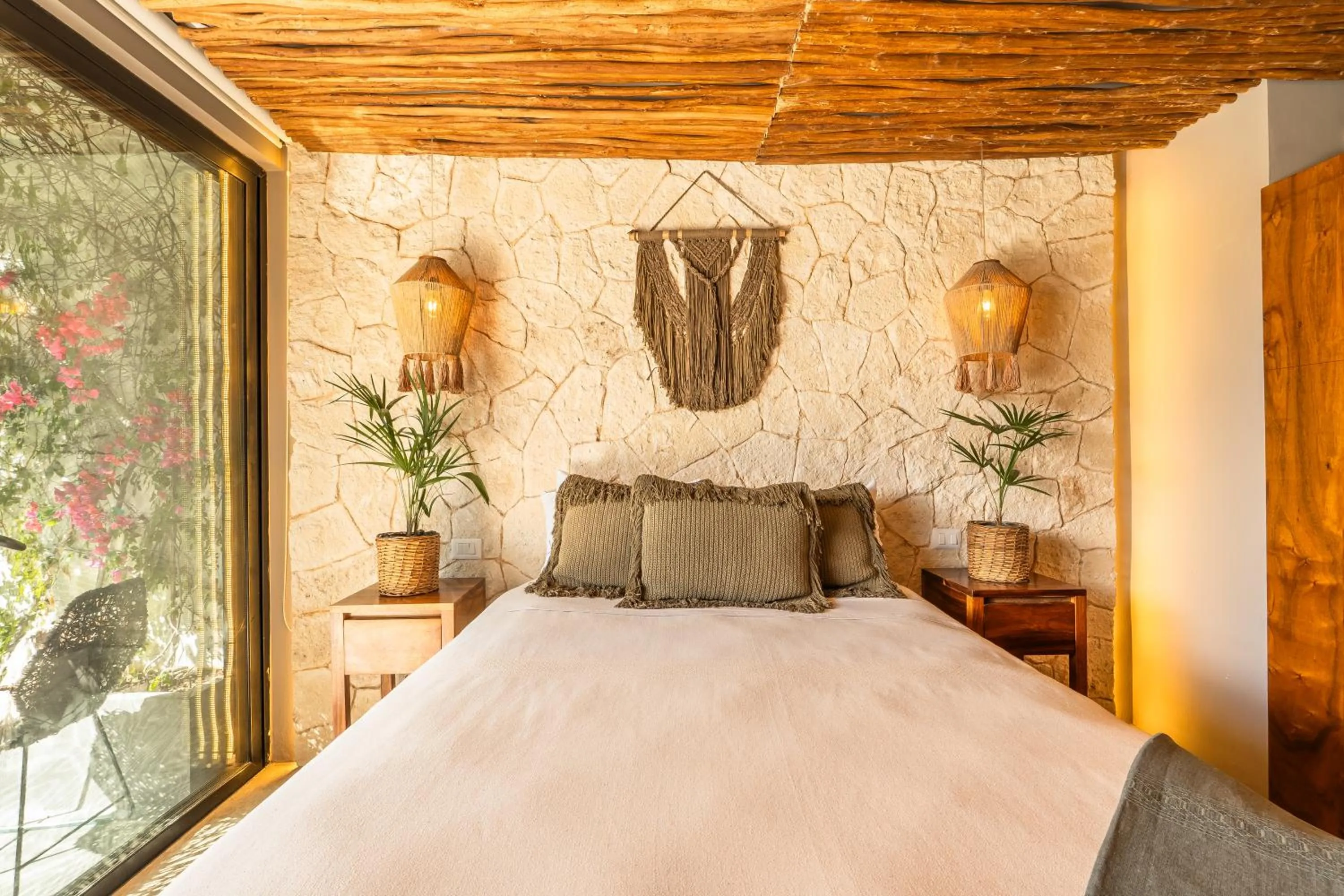 Bed in Luz de Luna Tulum PH