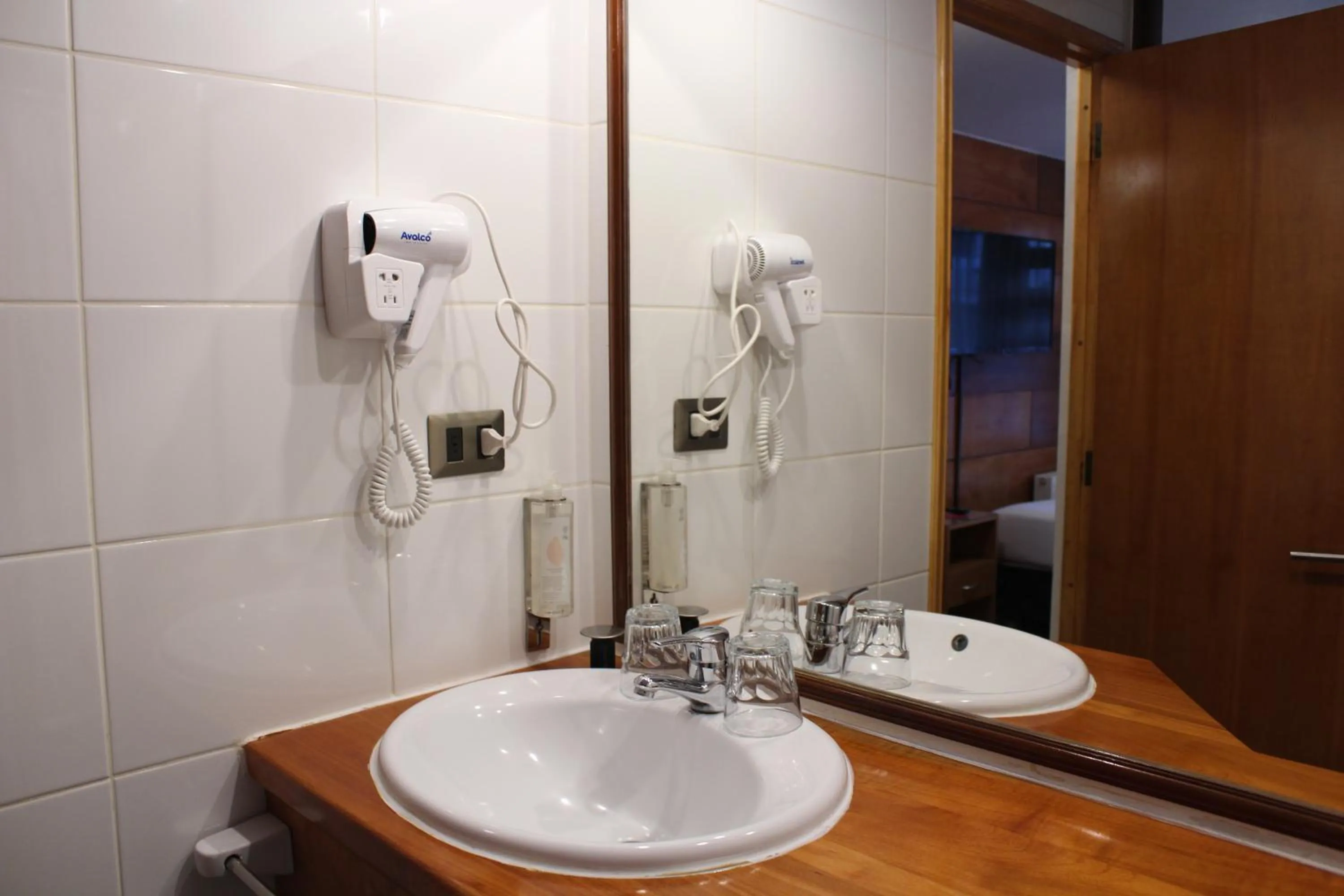 Bathroom in Hotel Germania