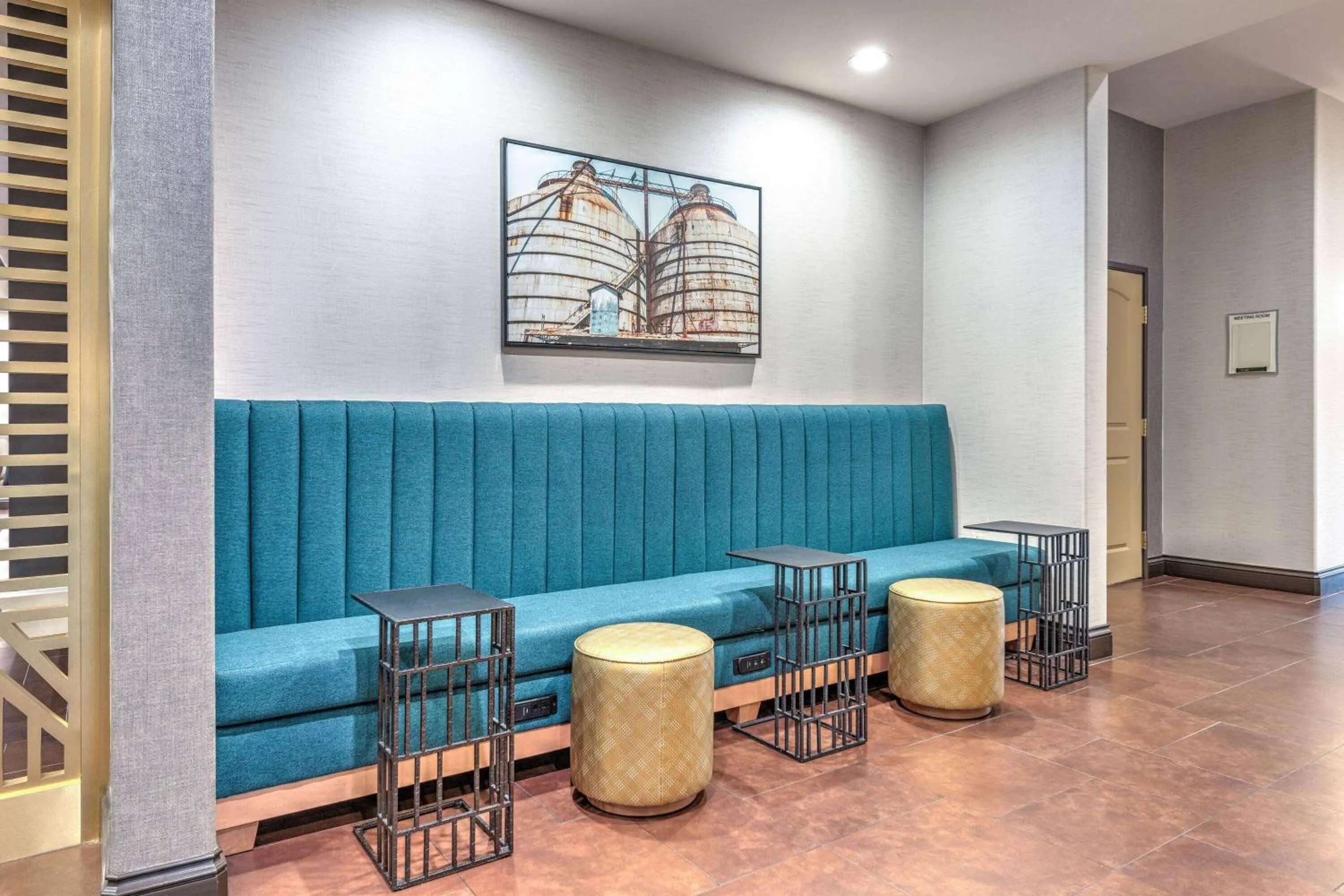 Lobby or reception in La Quinta by Wyndham Woodway - Waco South