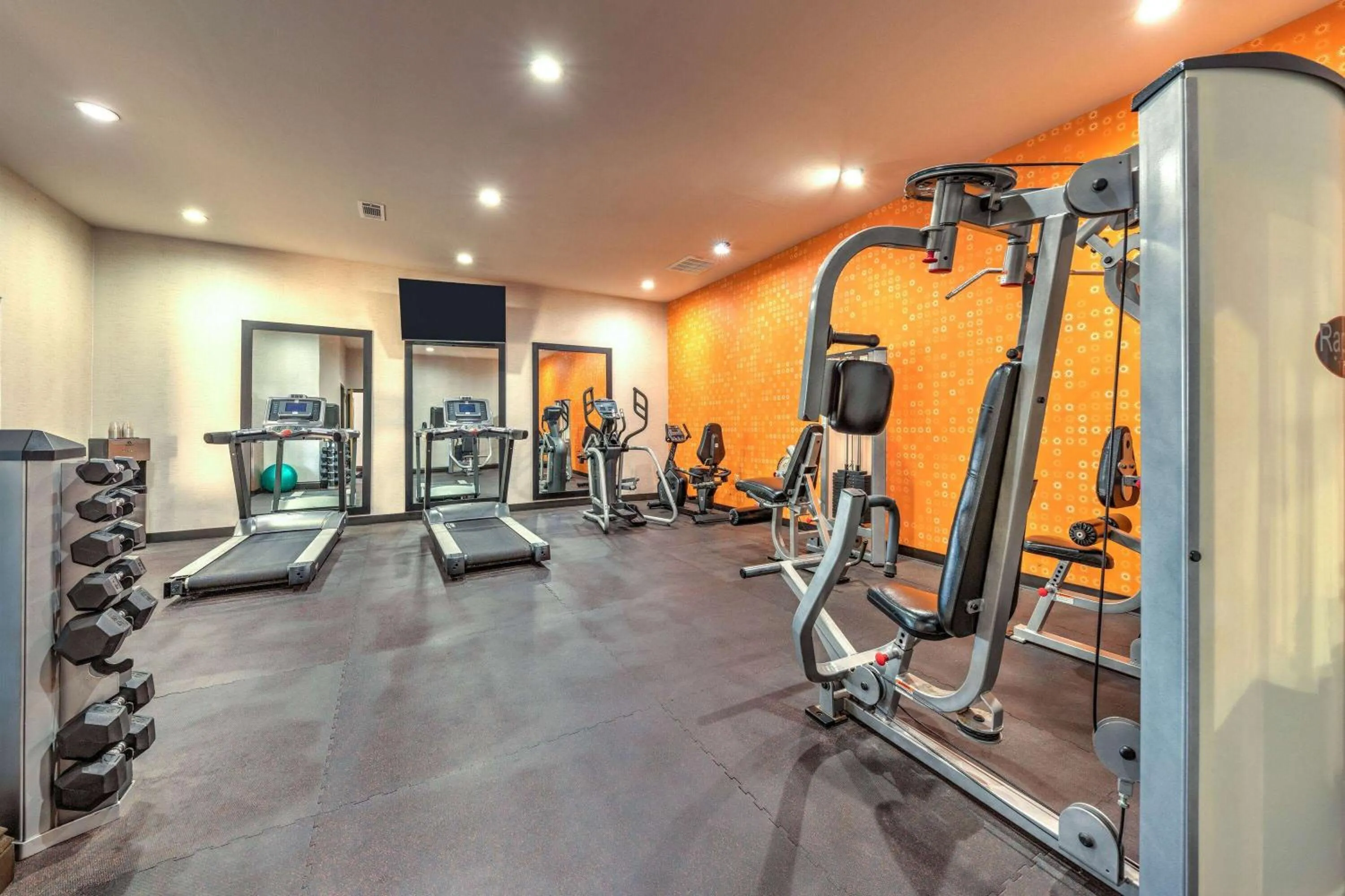 Fitness centre/facilities in La Quinta by Wyndham Woodway - Waco South