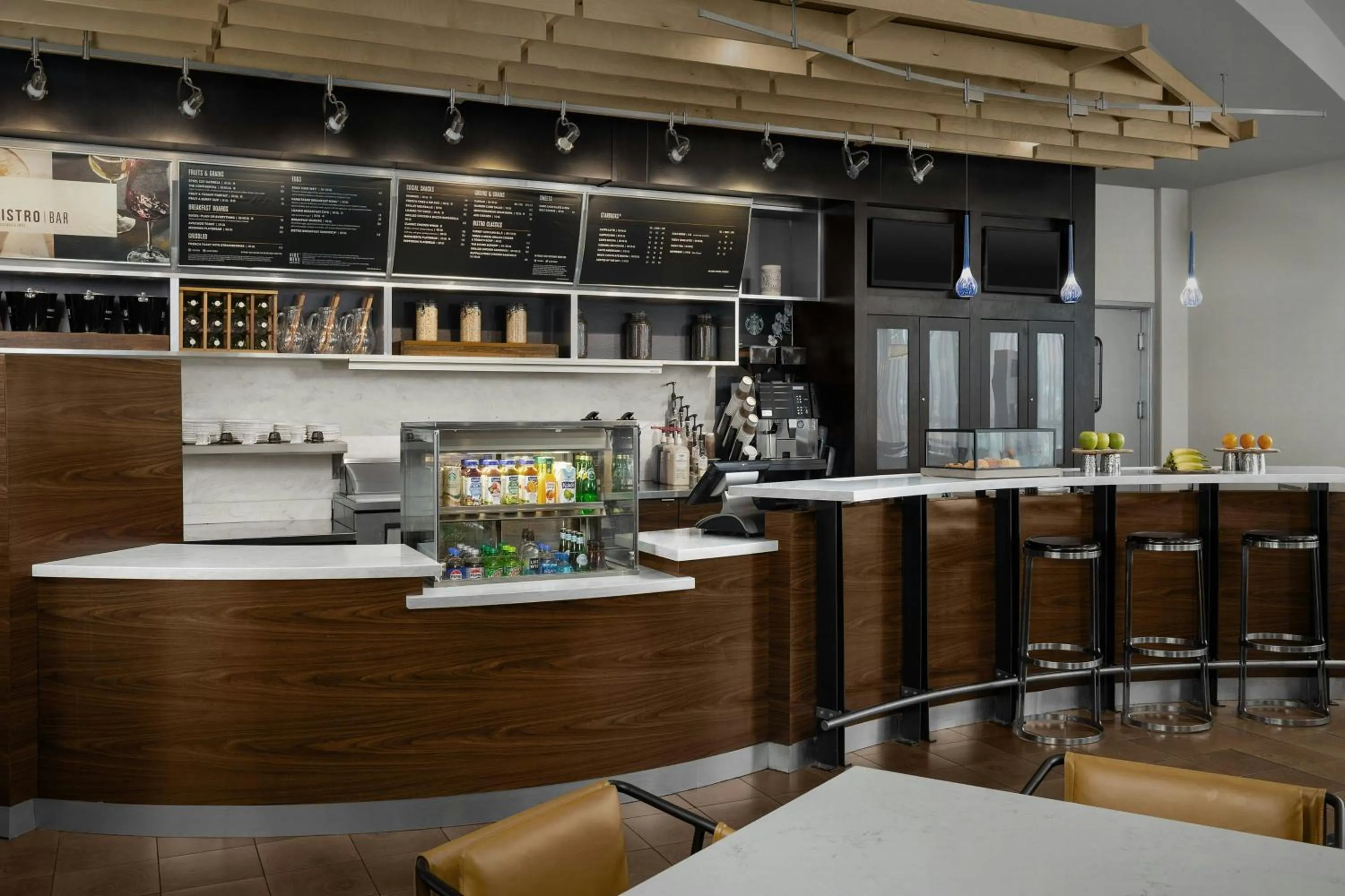 Restaurant/places to eat in Courtyard by Marriott Salisbury