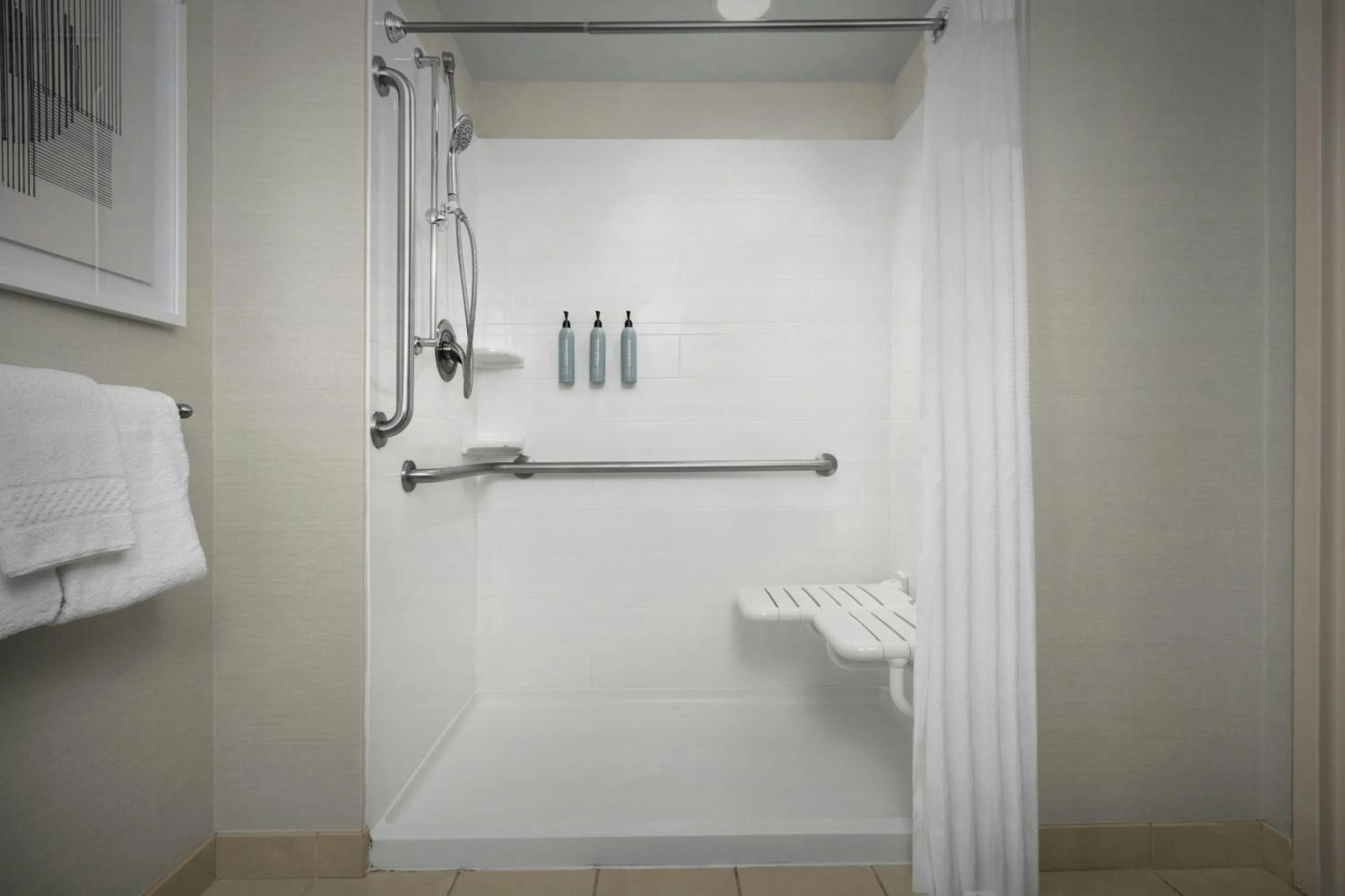 Bathroom in Courtyard by Marriott Salisbury