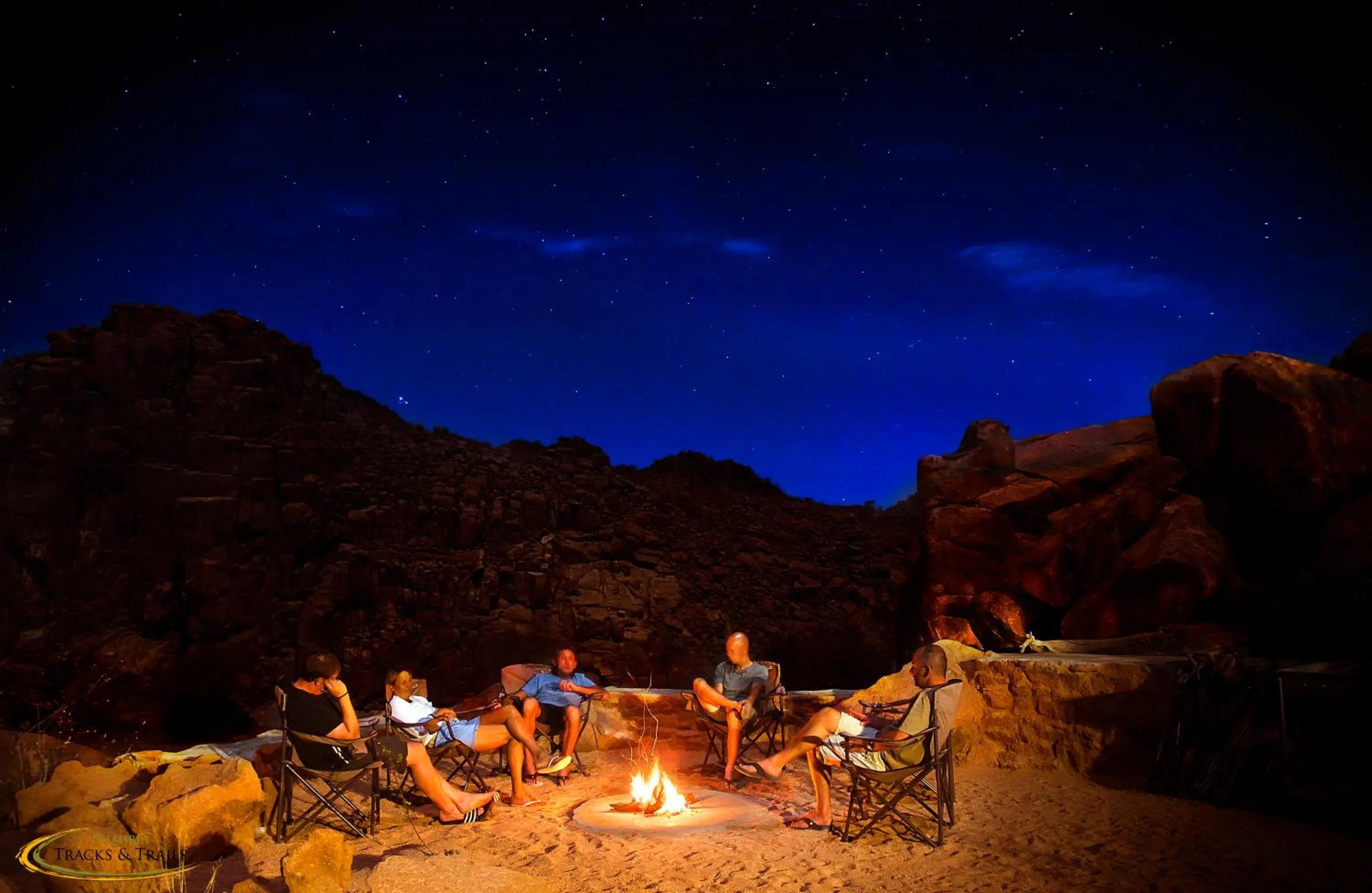 Night in Ozondjou Trails