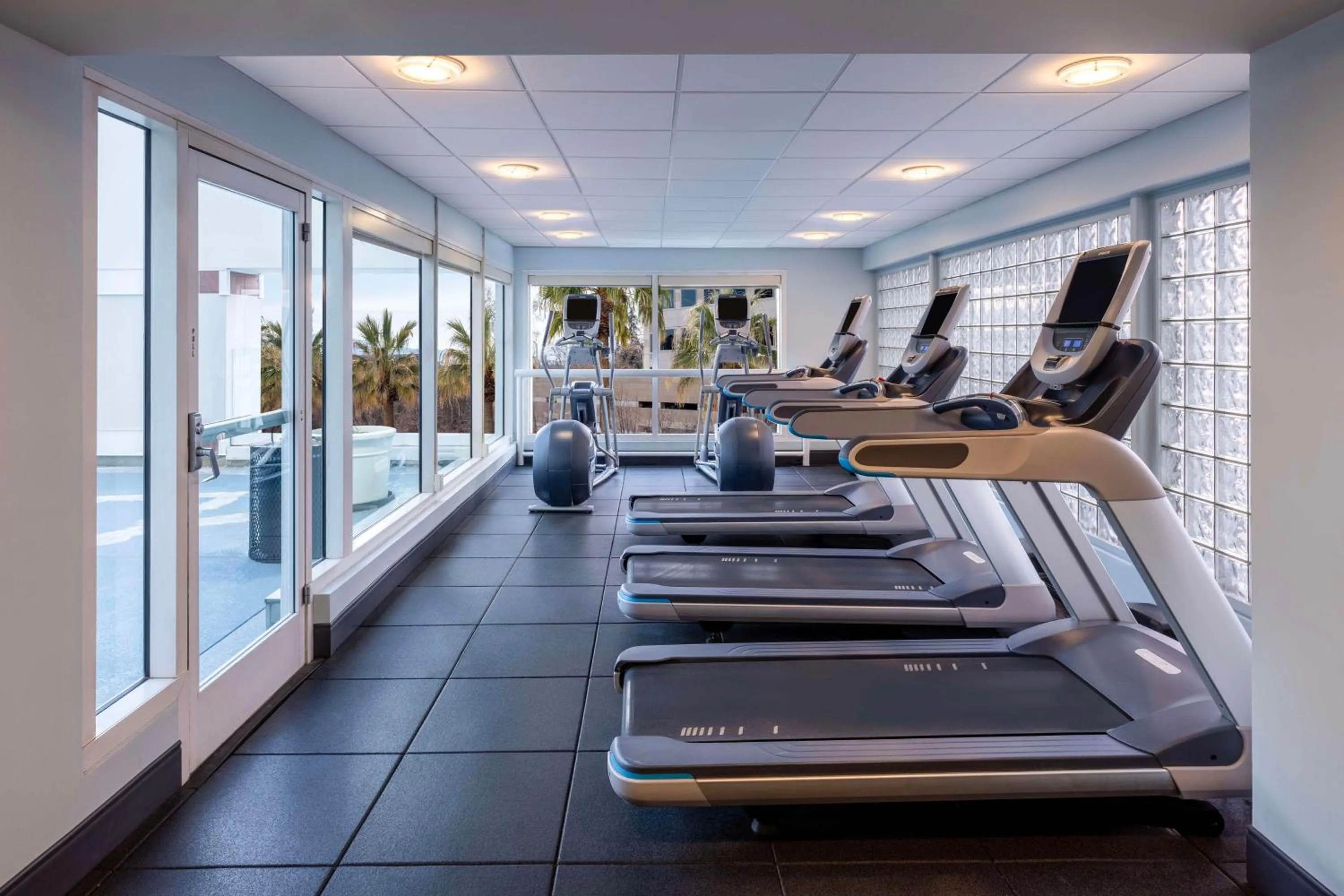 Fitness centre/facilities in Hilton San Jose