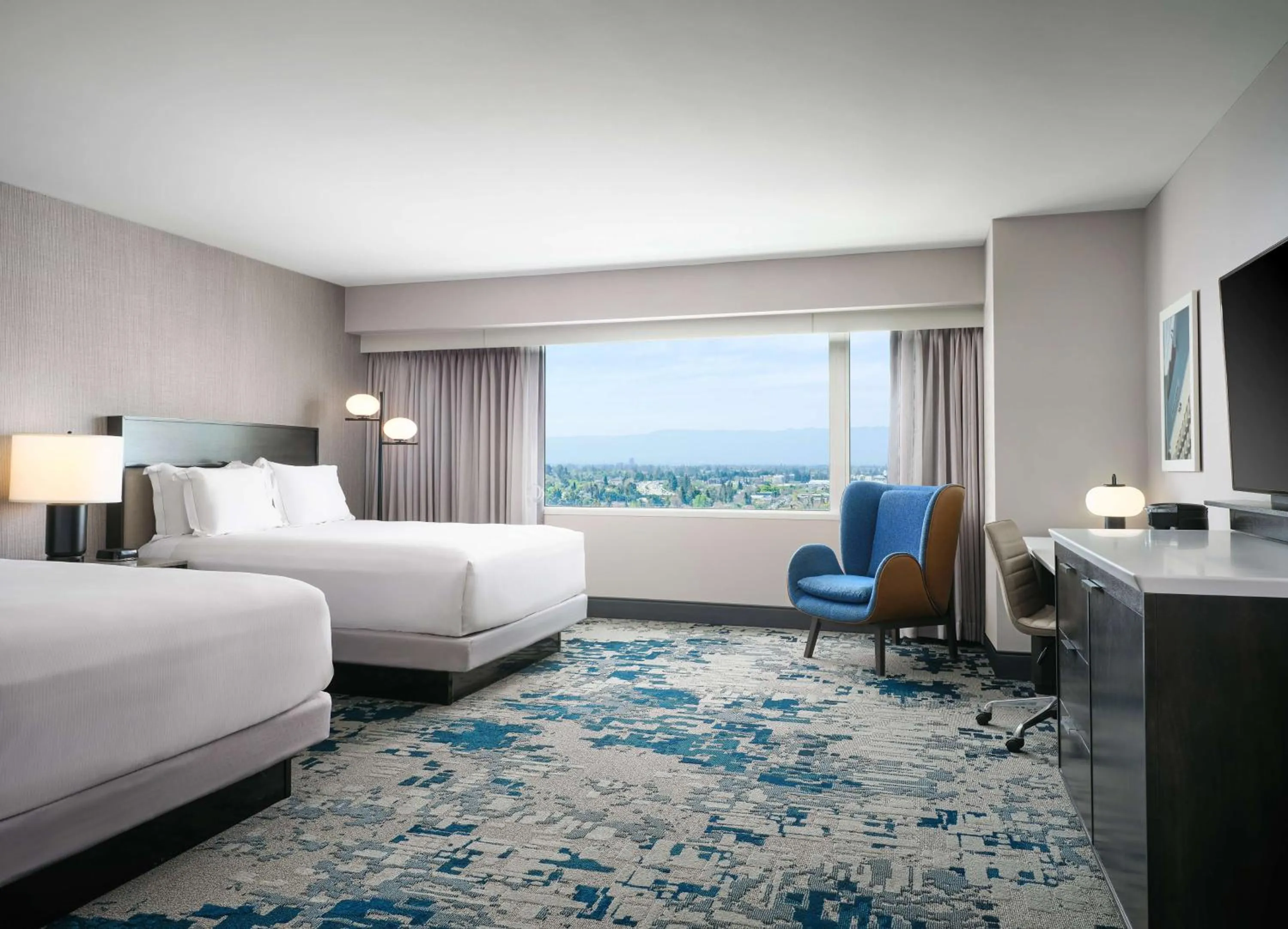 Bed in Hilton San Jose