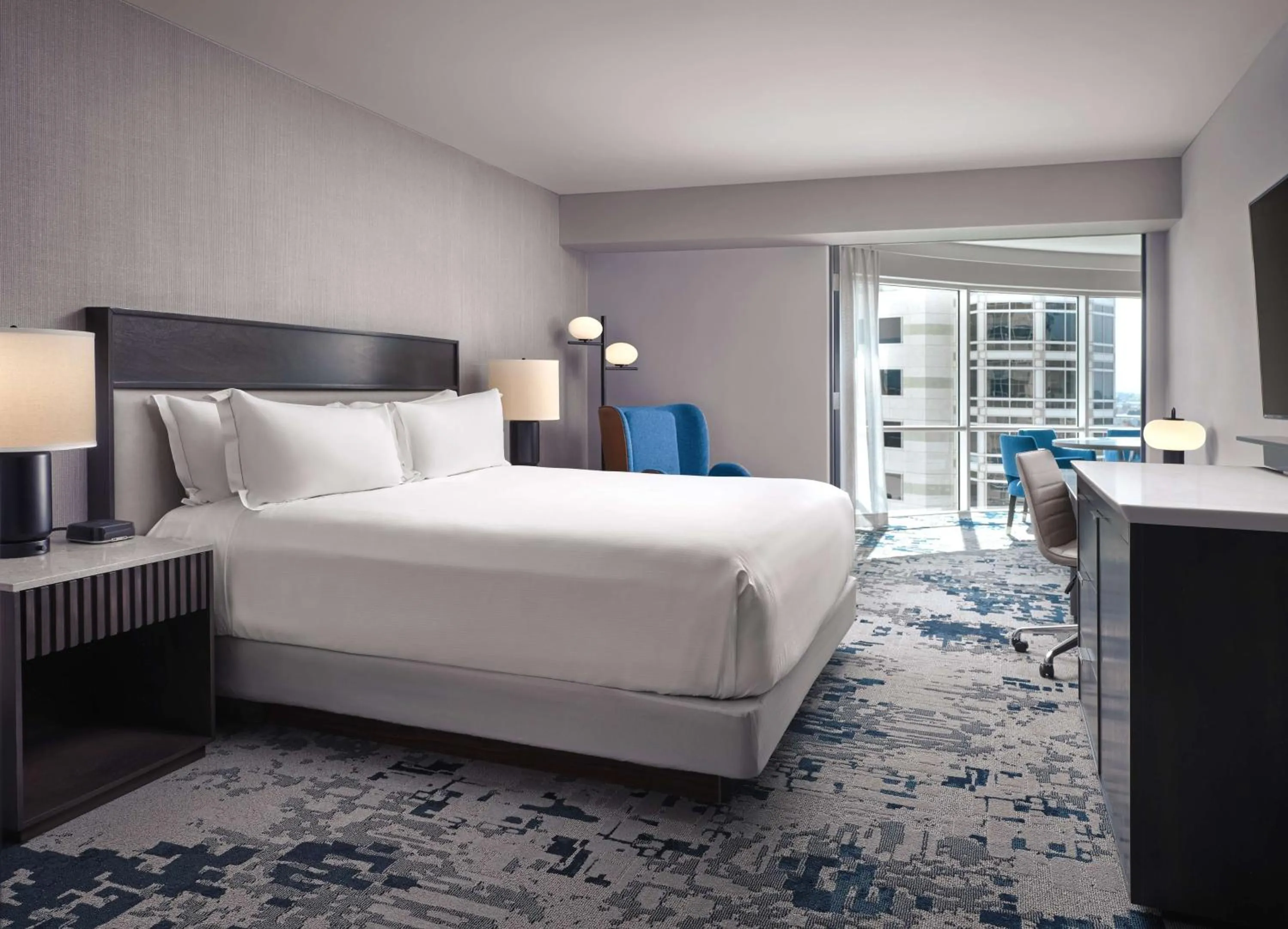 Bed in Hilton San Jose