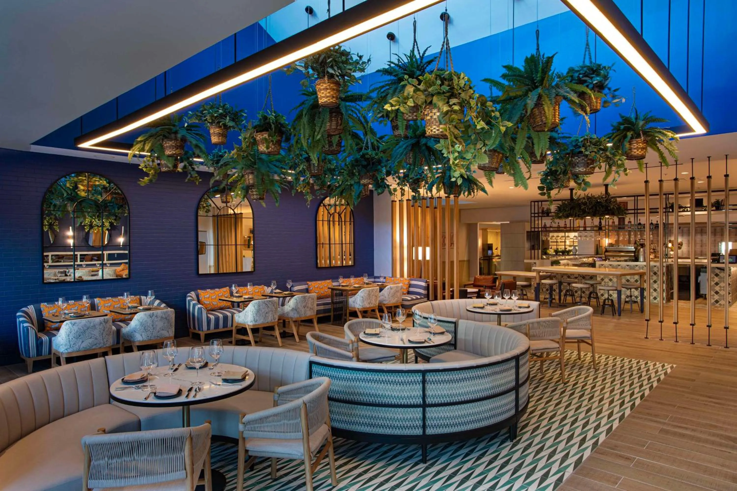 Restaurant/places to eat in Hilton San Jose