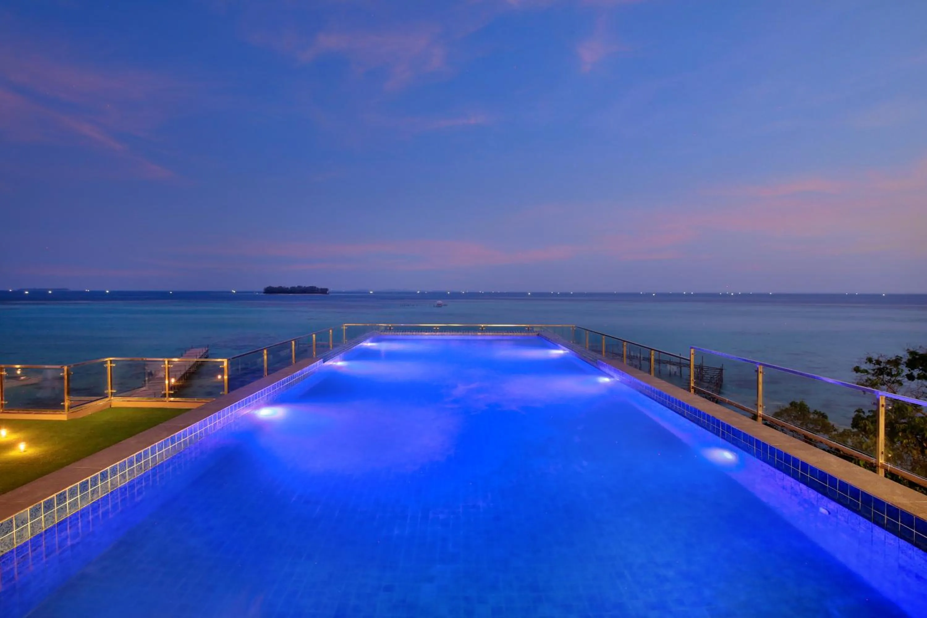 Pool view in Royal Ocean Resort Karimunjawa