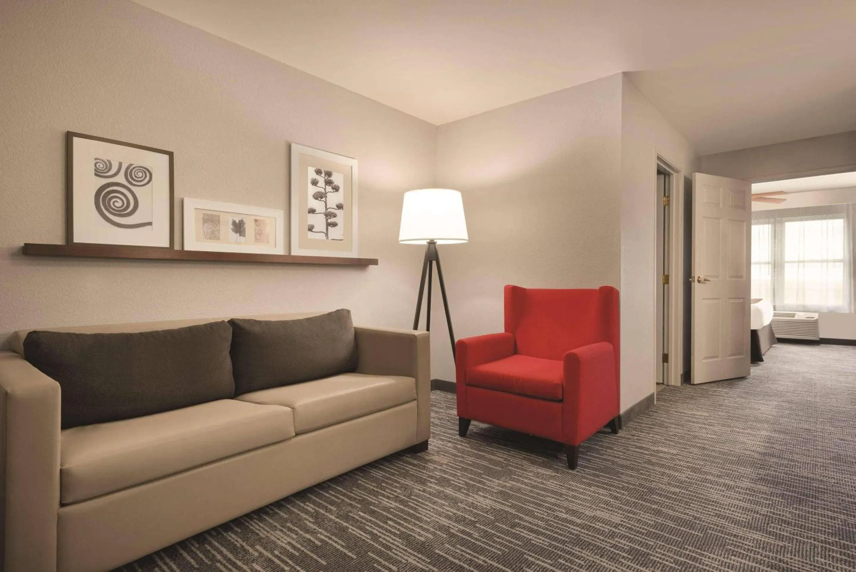 Bedroom in Country Inn & Suites by Radisson, Galena, IL