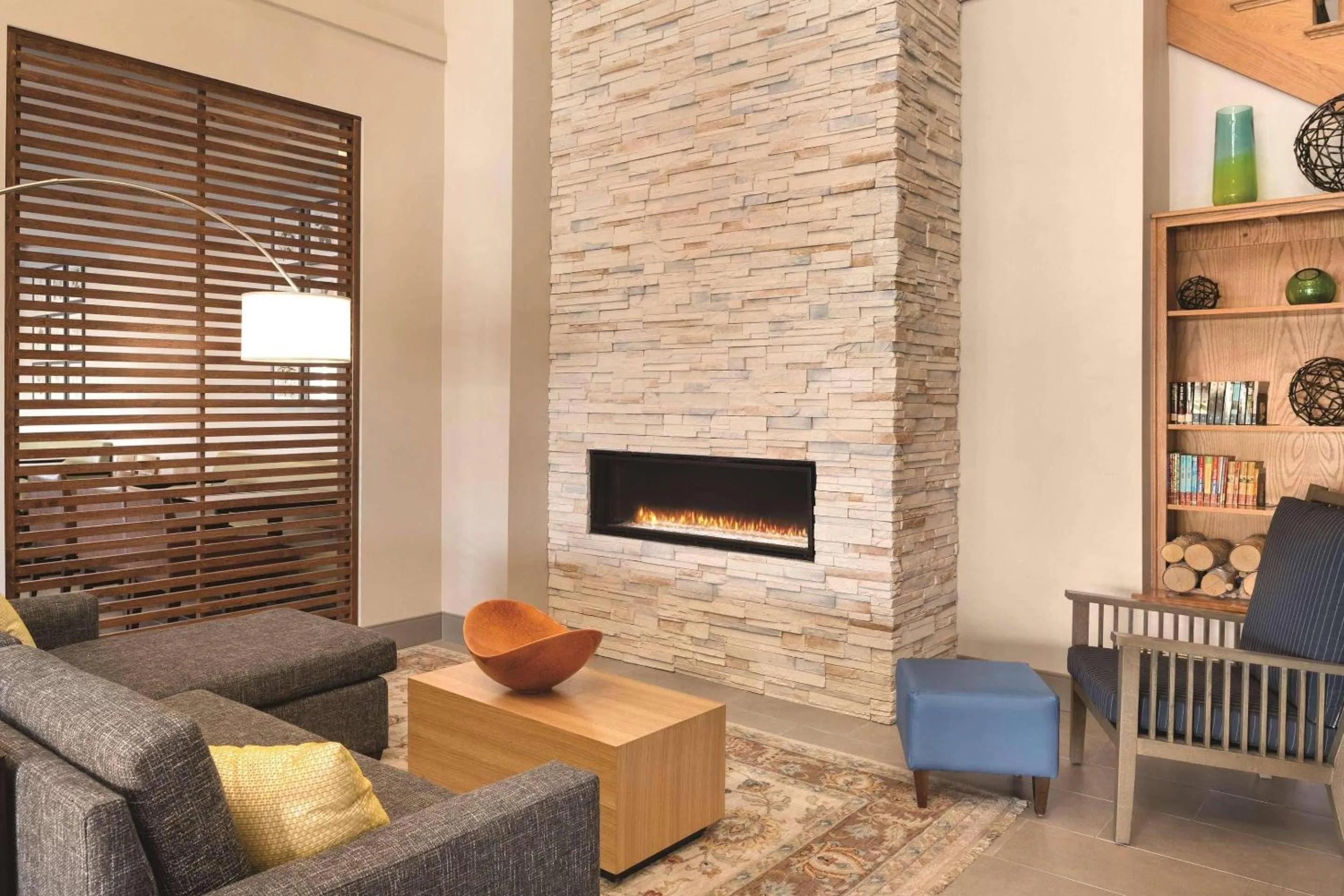 Lobby or reception in Country Inn & Suites by Radisson, Galena, IL