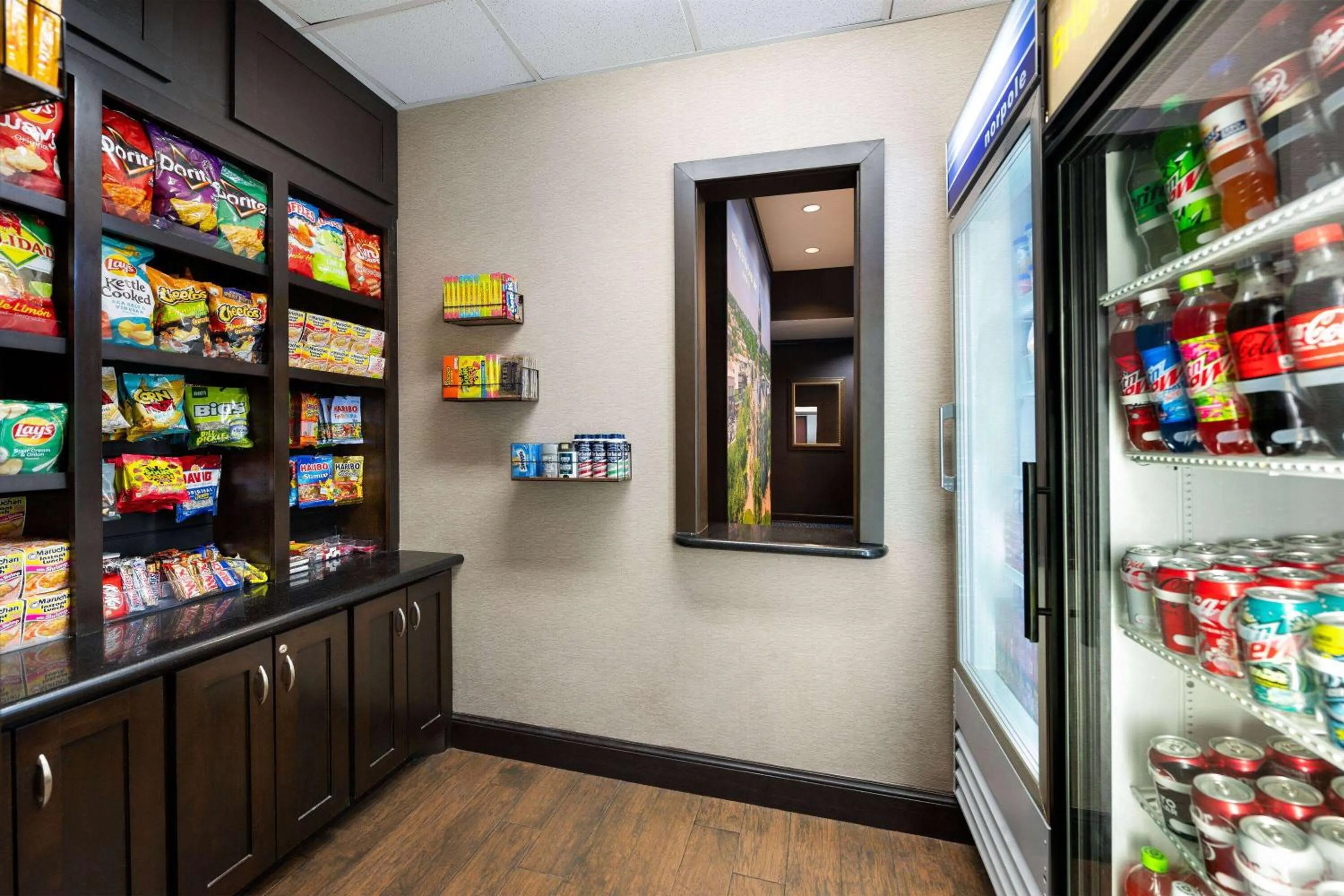 Food and drinks in La Quinta by Wyndham Denton - University Drive